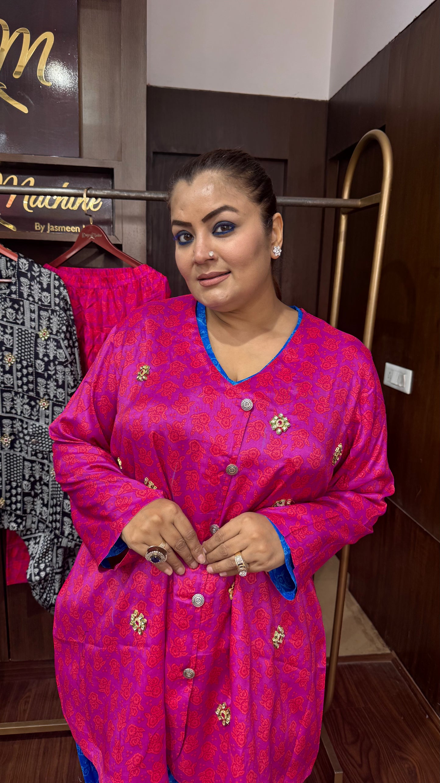 NoorMasleen Farshi Cordset