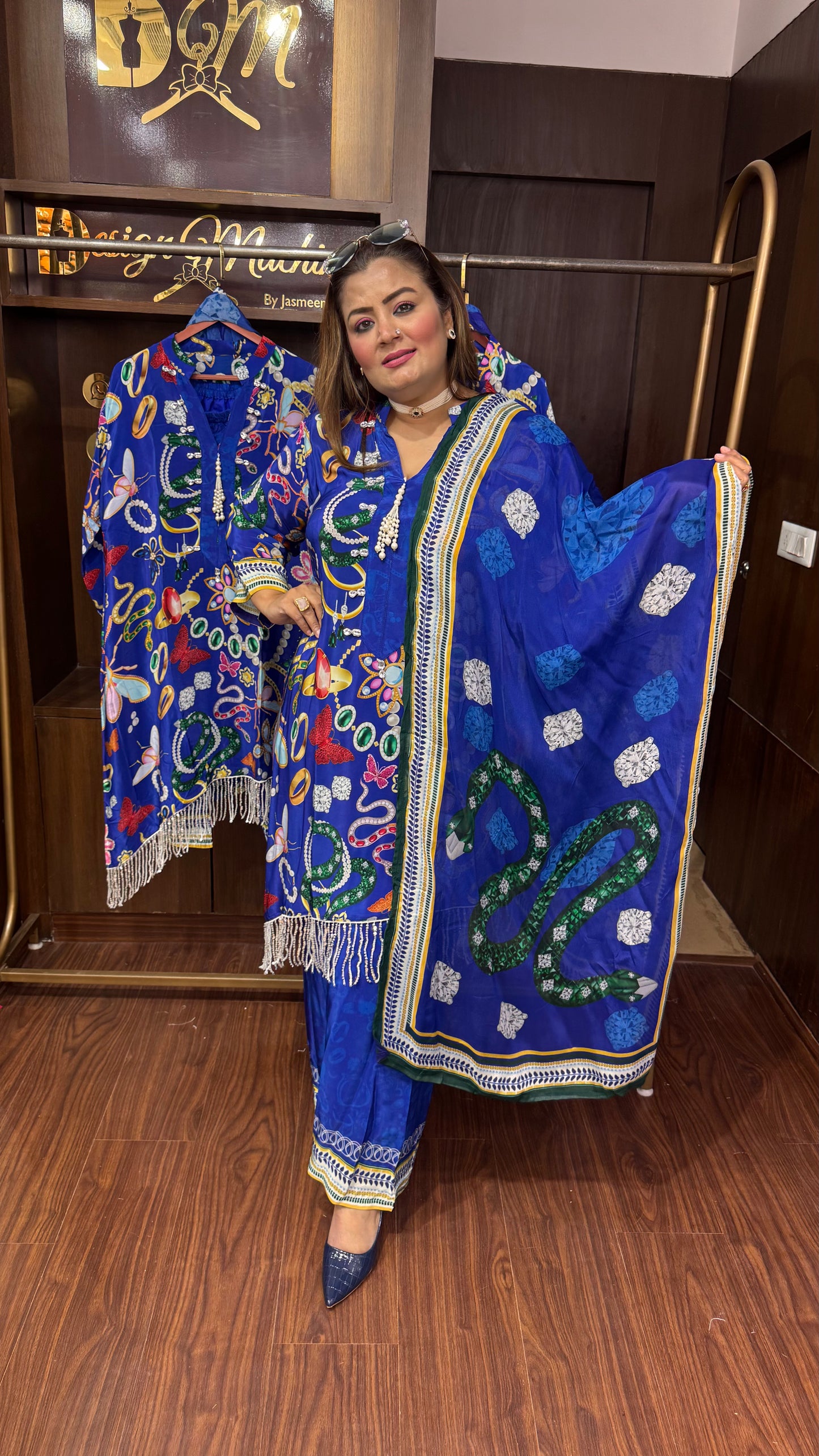 Azirra (Pure Crepe Suit)