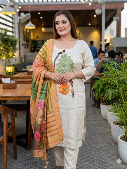 Ethnic Kurta Set With Nature-Inspired Printed (Crepe)