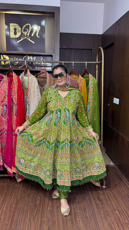 Zyvora (Pure Crepe Anarkali)