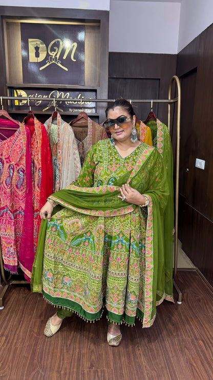 Zyvora (Pure Crepe Anarkali)