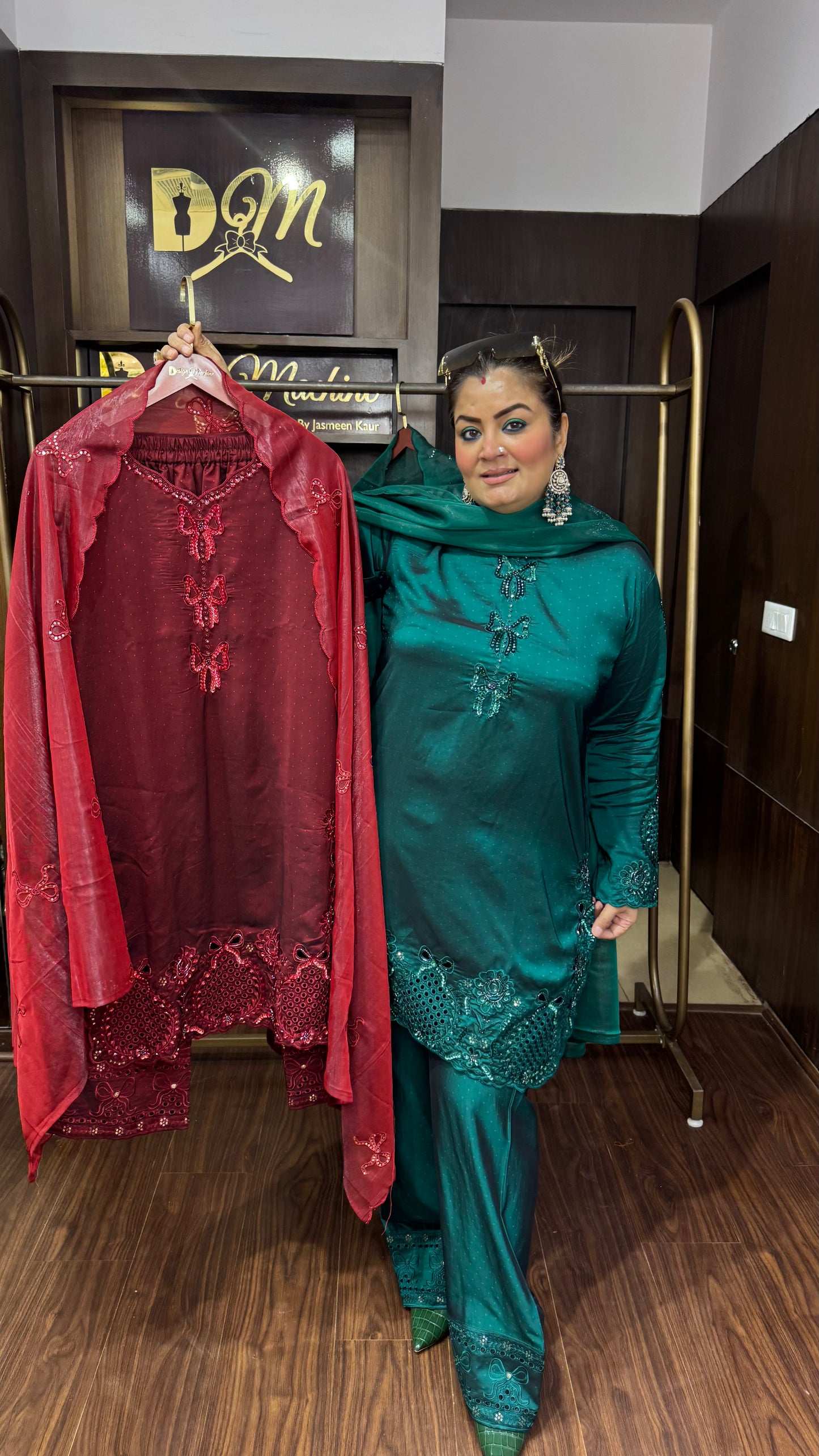 Elunis (Pakistani Suit)