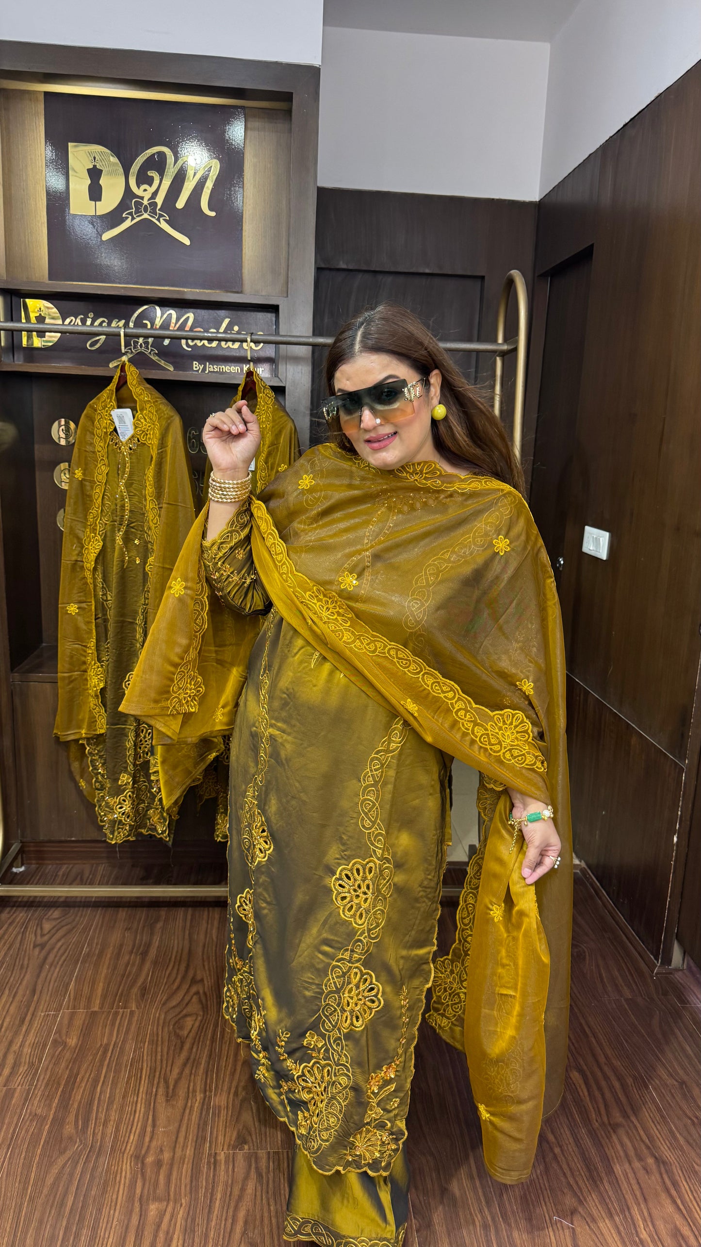 Norvya (Pakistani Glass Tissue Suit)
