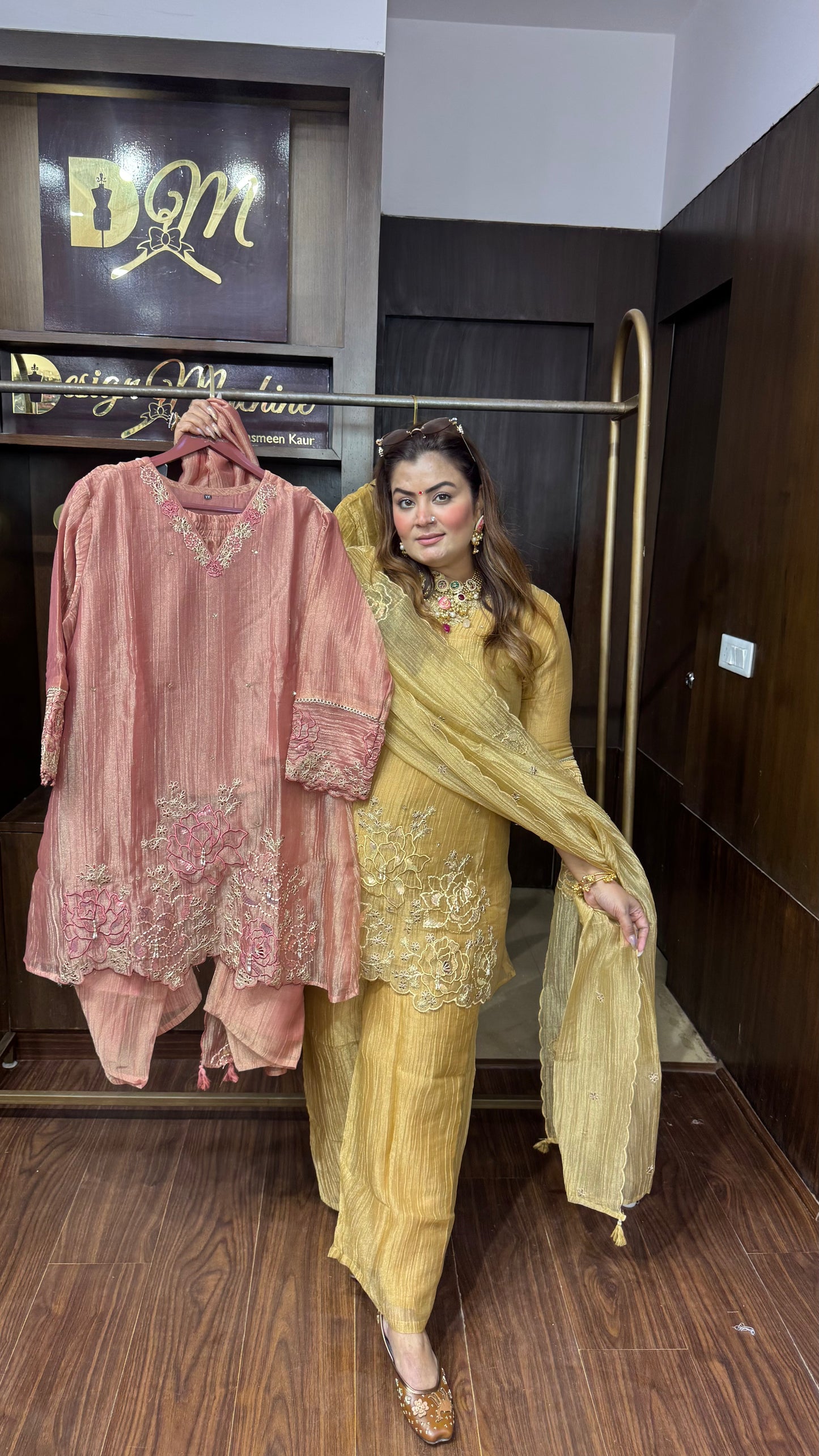 Shriya (Crush Tissue Suit)