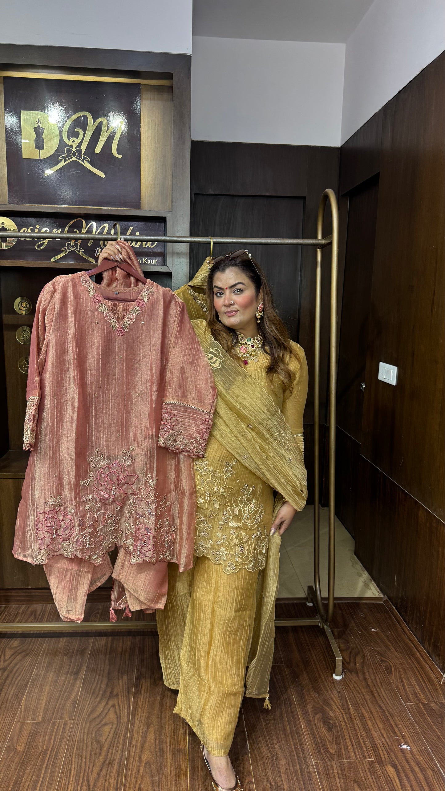 Shriya (Crush Tissue Suit)