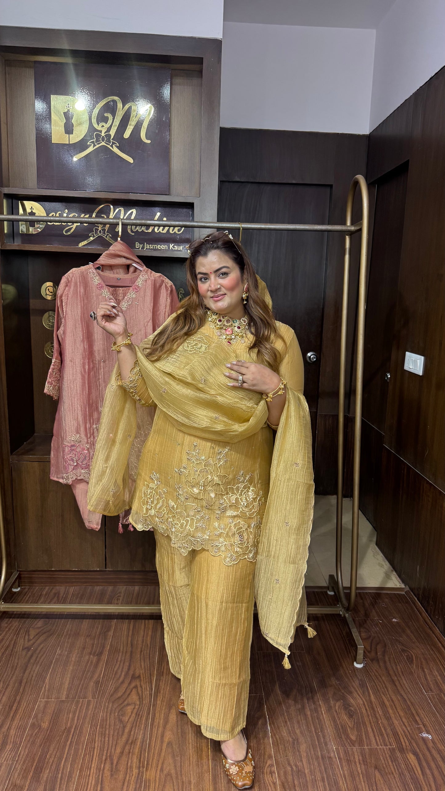 Shriya (Crush Tissue Suit)