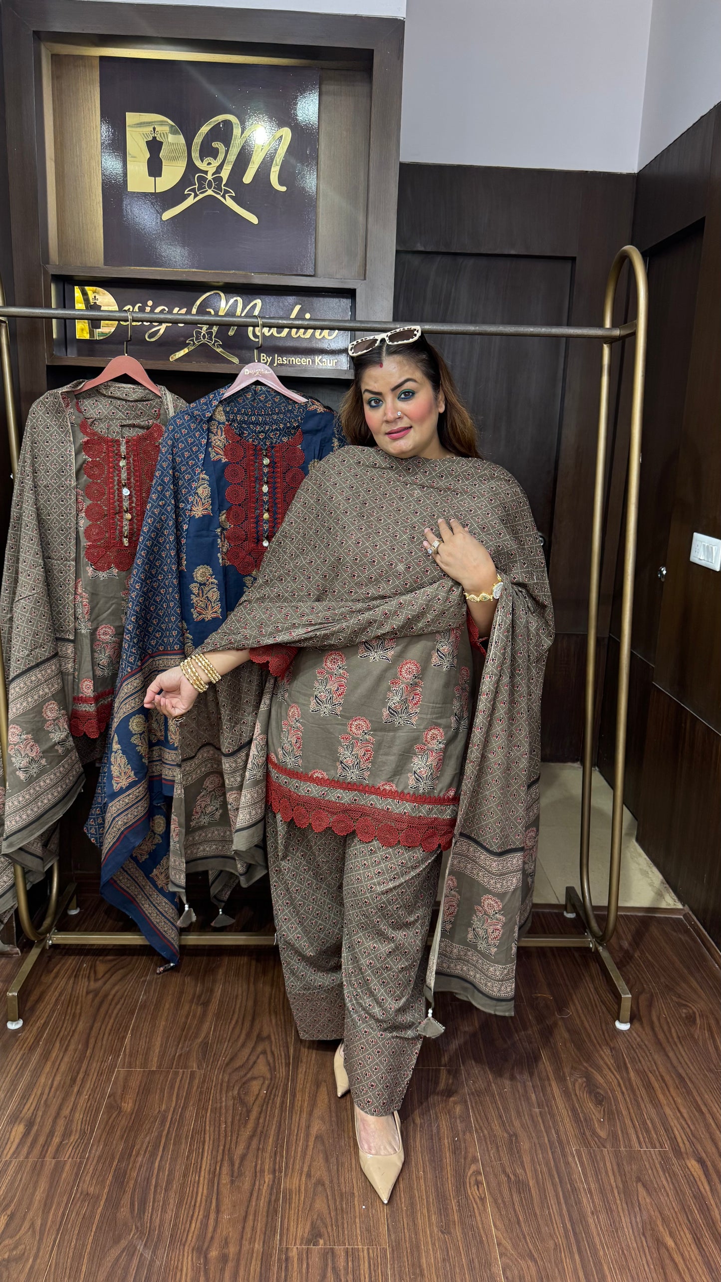 Velique (Cotton Suit)