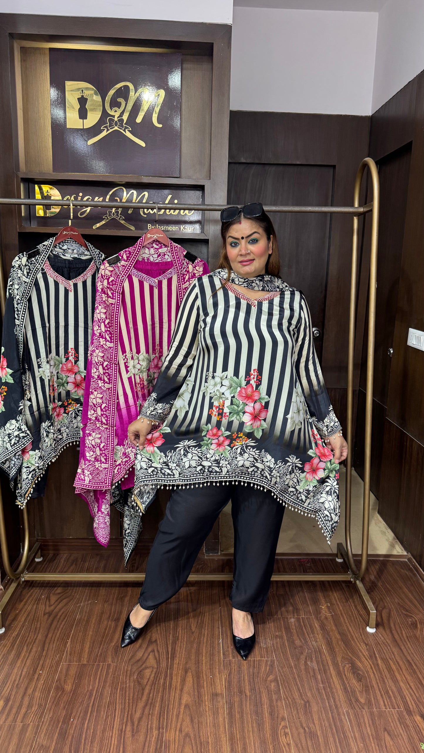 Rovique (Pure Crepe Suit)