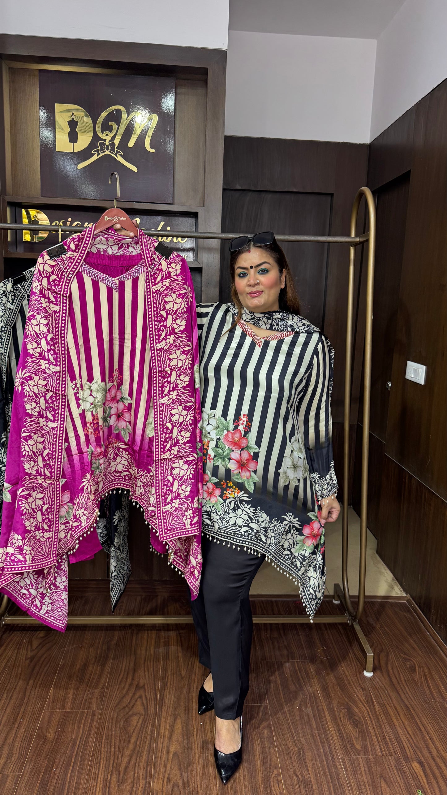 Rovique (Pure Crepe Suit)