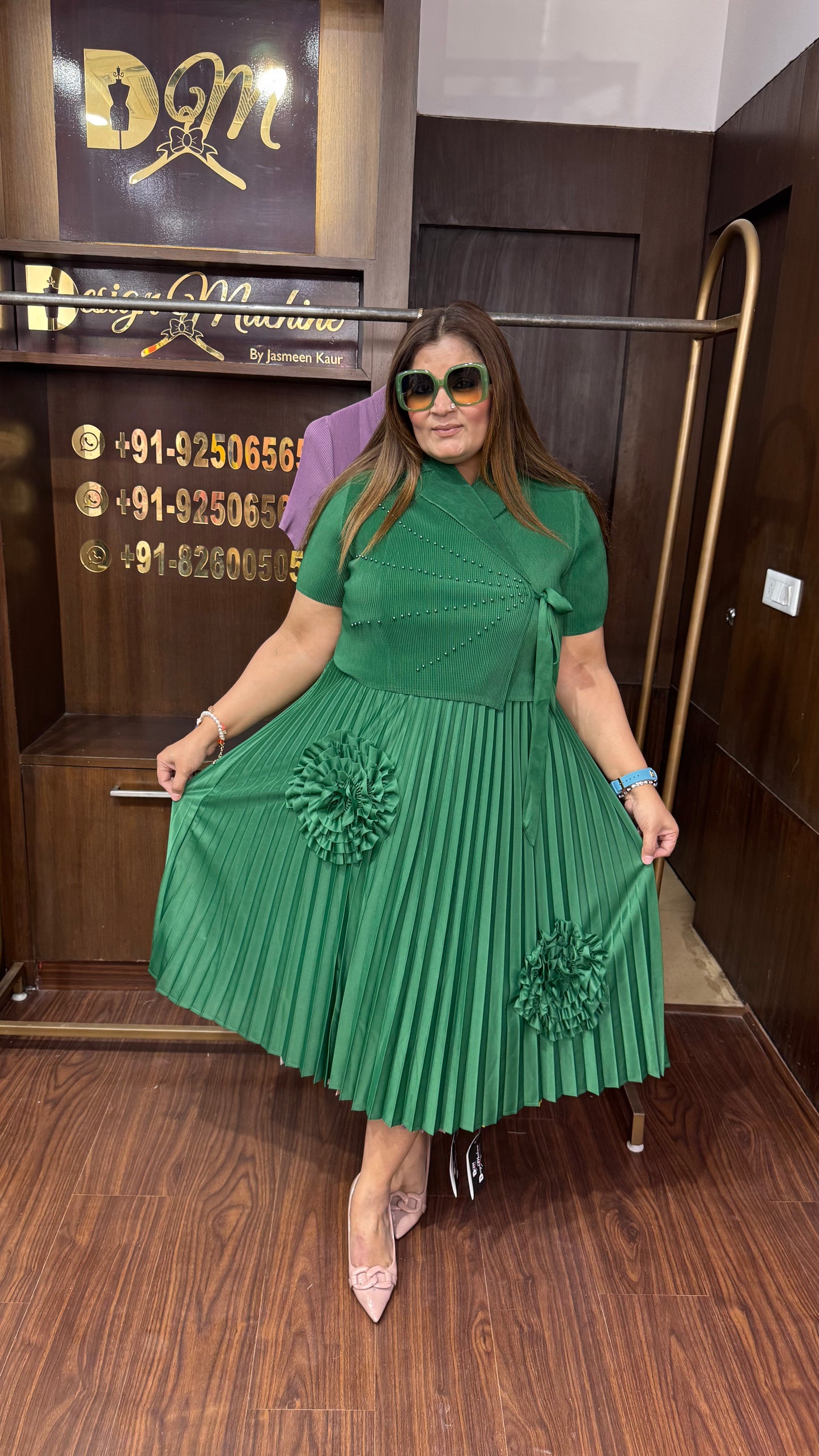 Ayeza (Magic Dress)