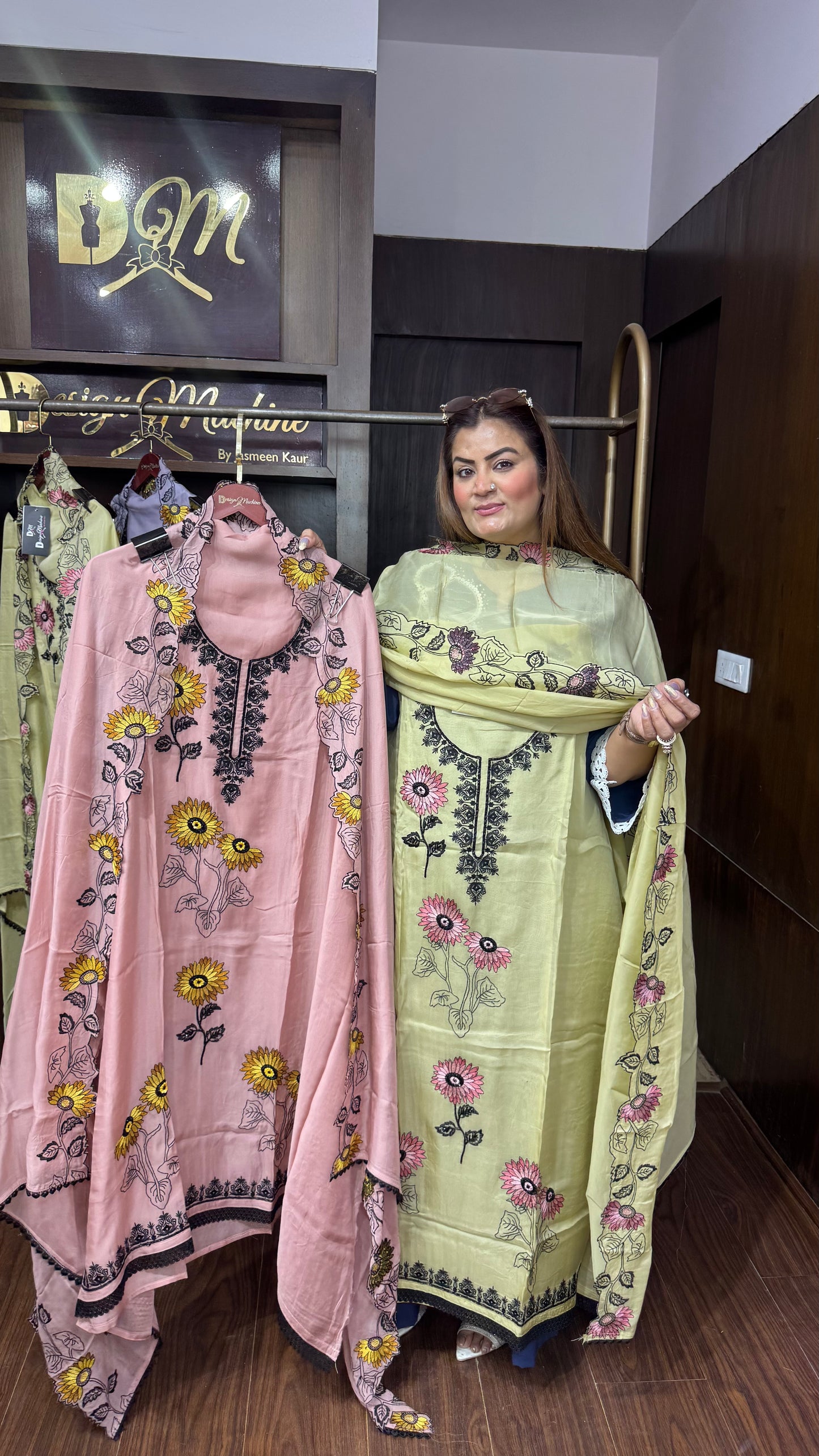 Kavya (Glass Tissue Unstitch Suit)