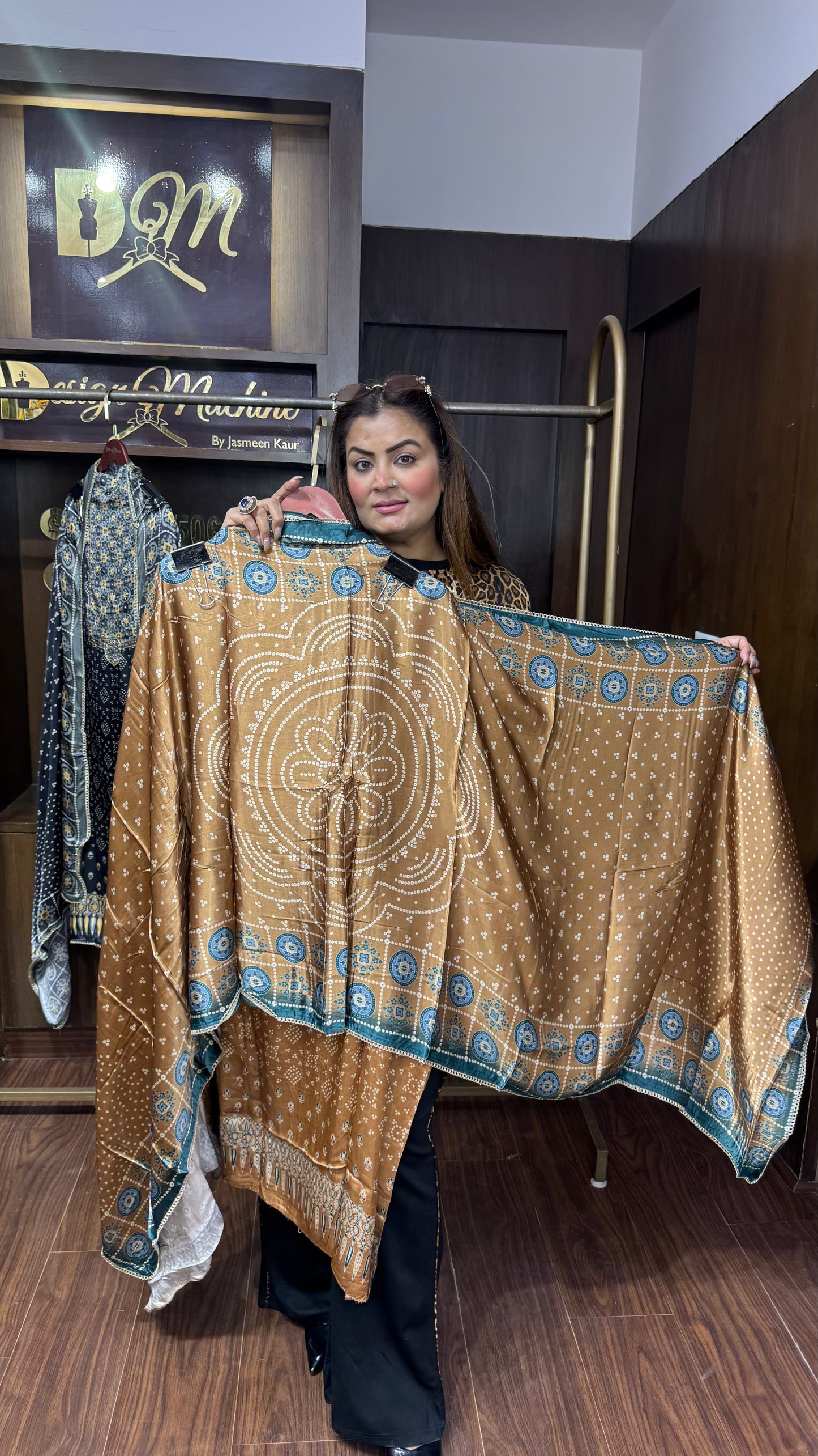 Shreya (Gajji Silk Unstitch Suit)