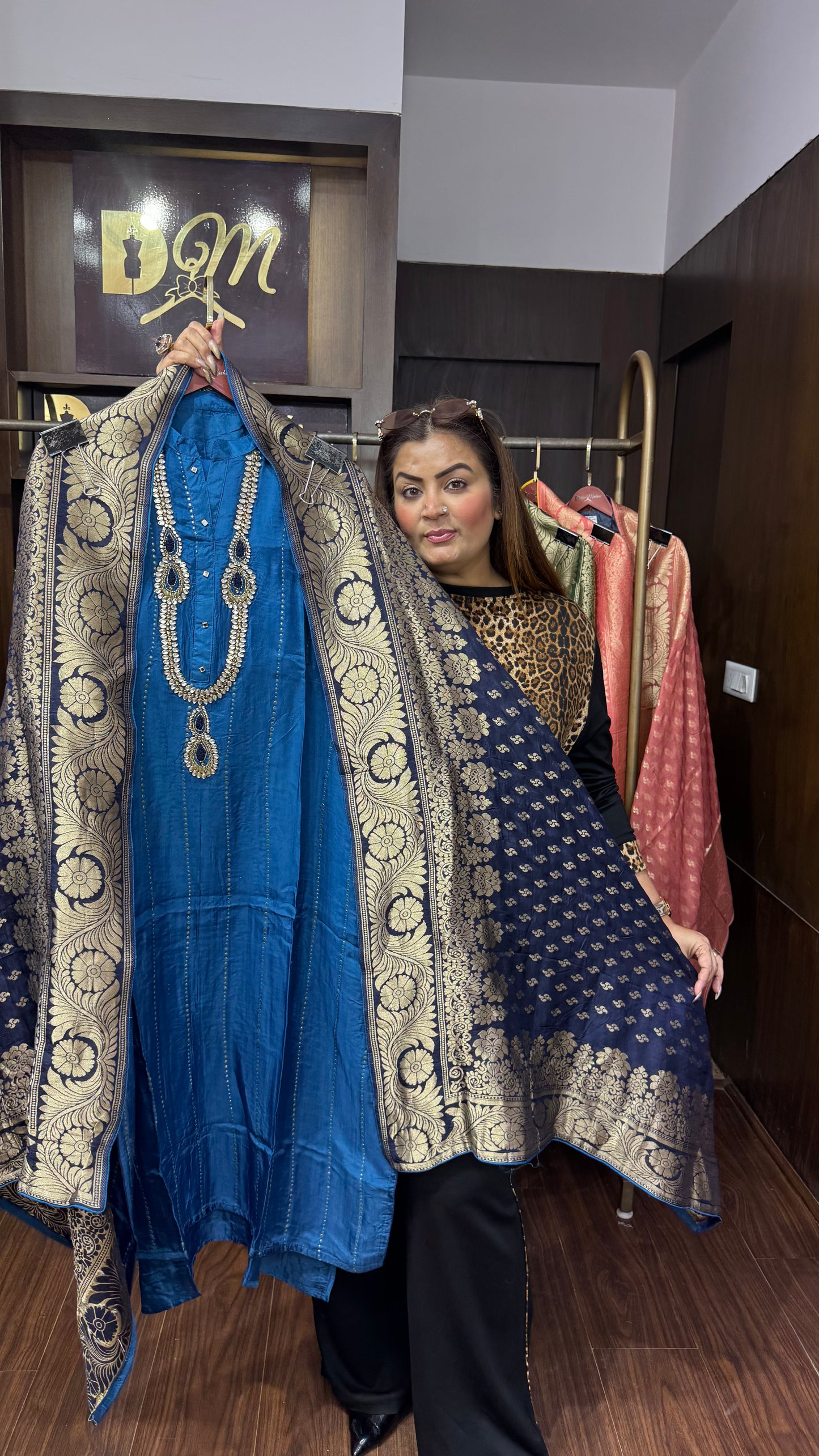 Cotton Silk Fabric Banarasi Dupatta With (Unstitch Suit)