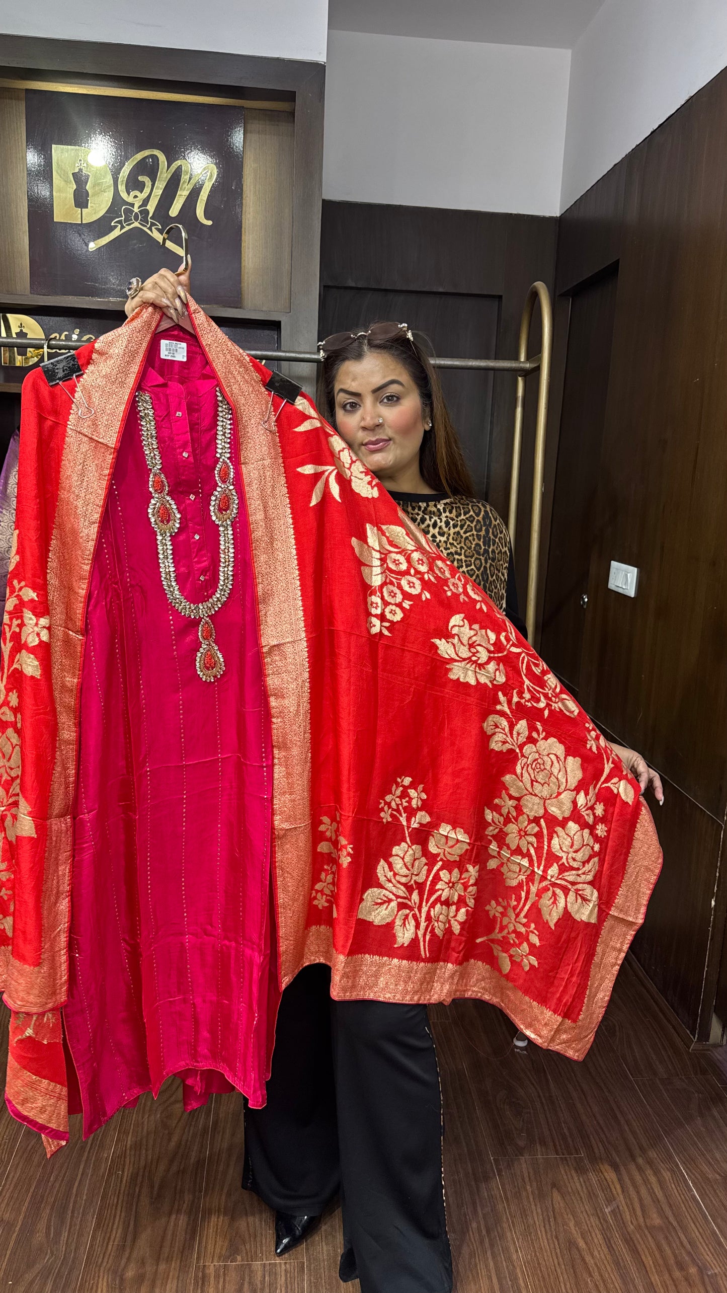 Cotton Silk Fabric Banarasi Dupatta With (Unstitch Suit)