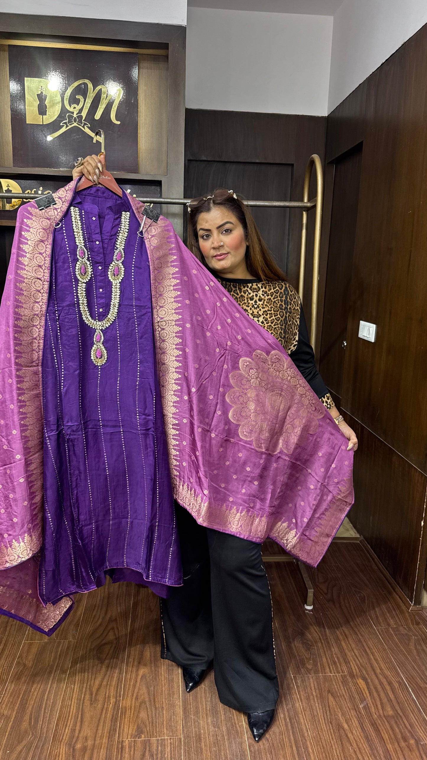 Cotton Silk Fabric Banarasi Dupatta With (Unstitch Suit)