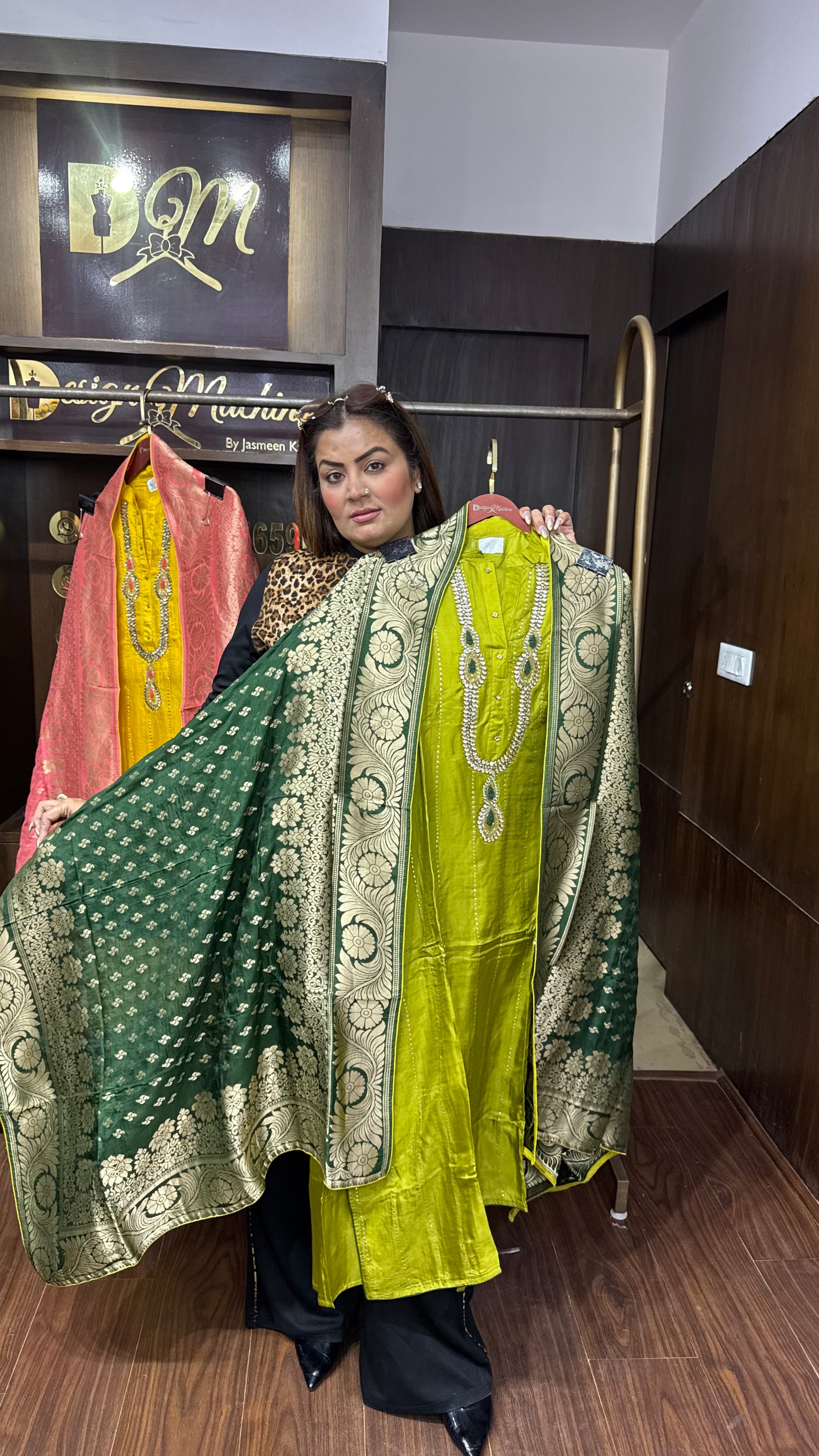 Cotton Silk Fabric Banarasi Dupatta With (Unstitch Suit)