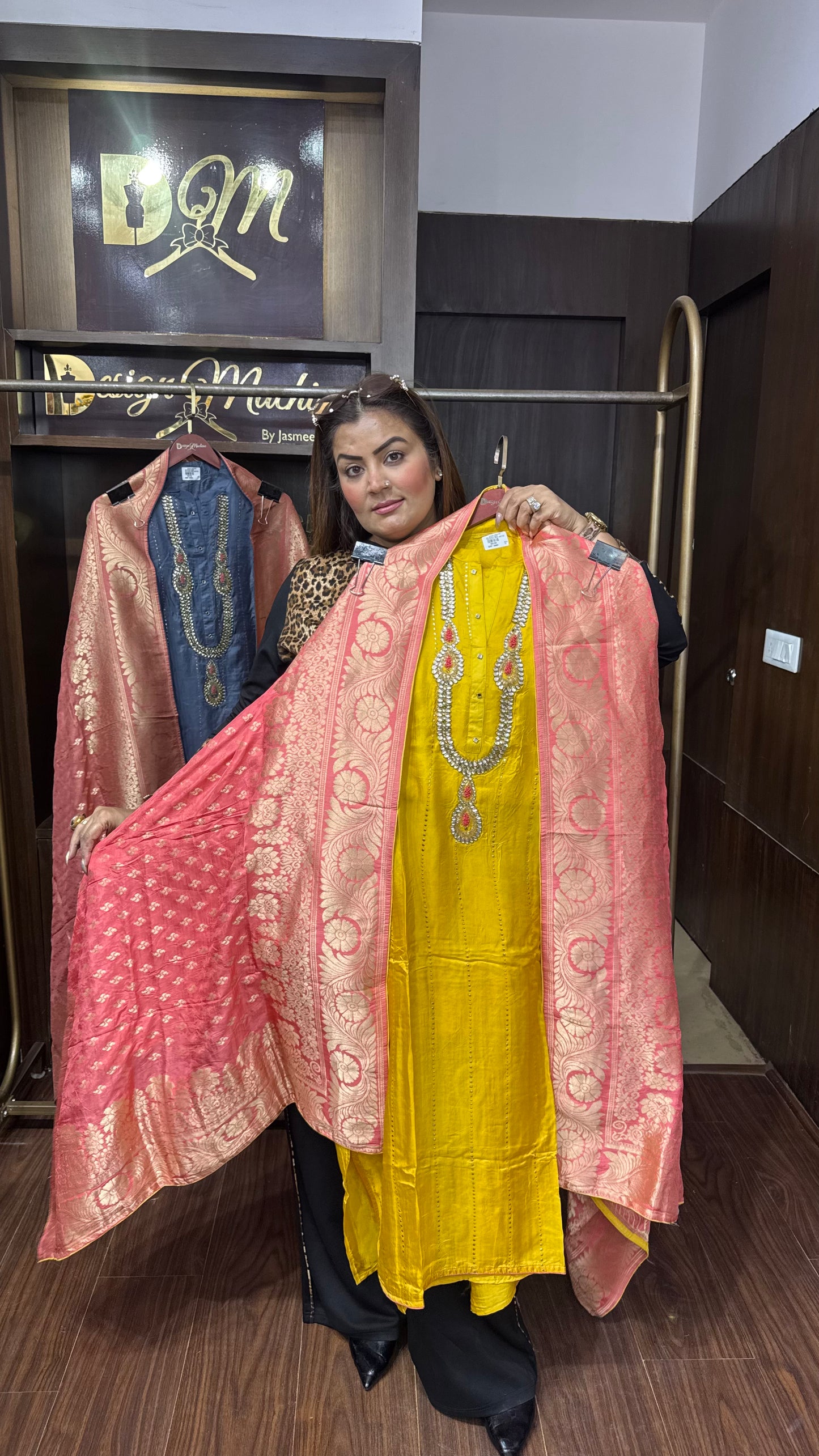 Cotton Silk Fabric Banarasi Dupatta With (Unstitch Suit)