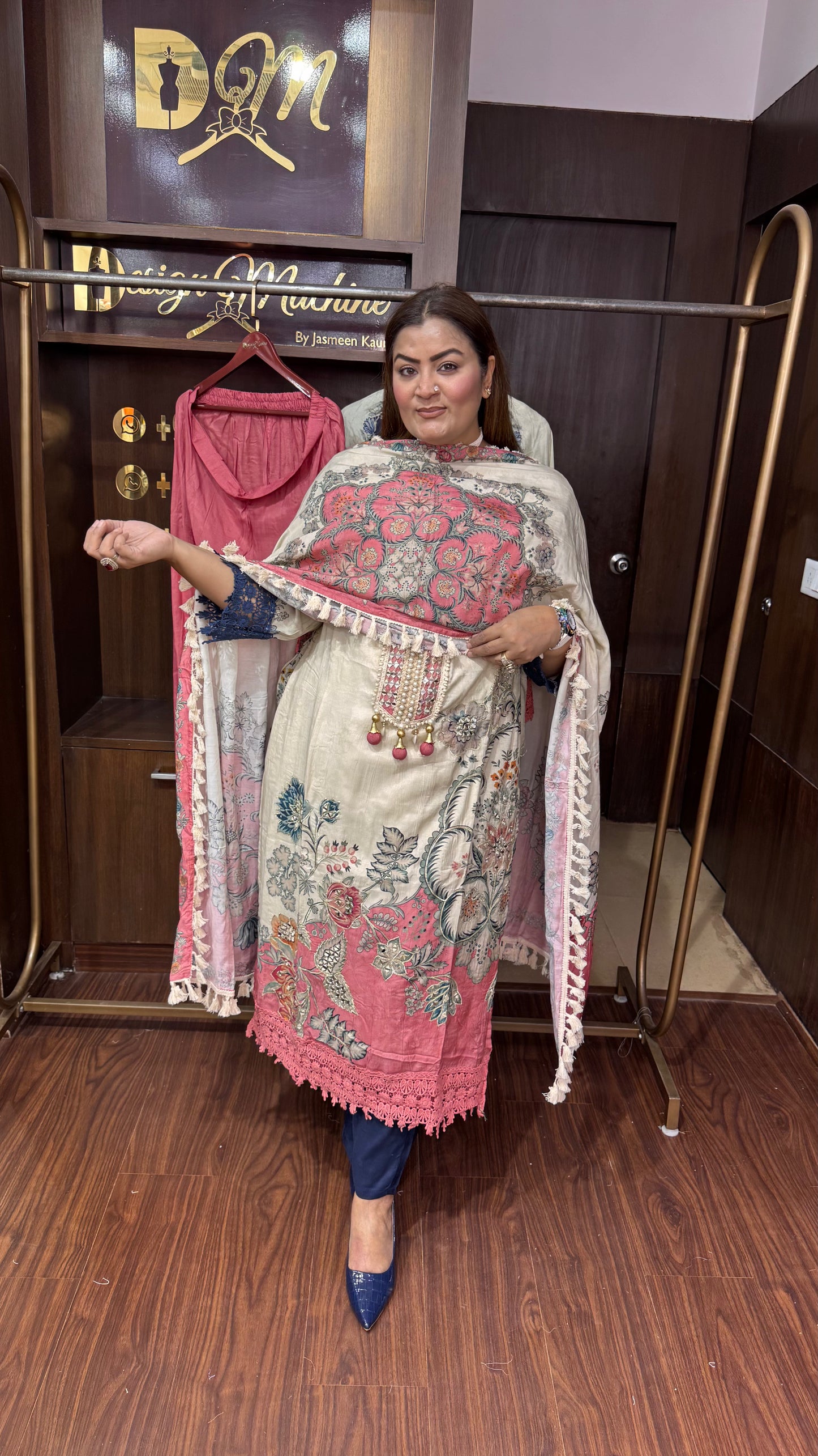 Velnira (Masleen Cotton Suit)