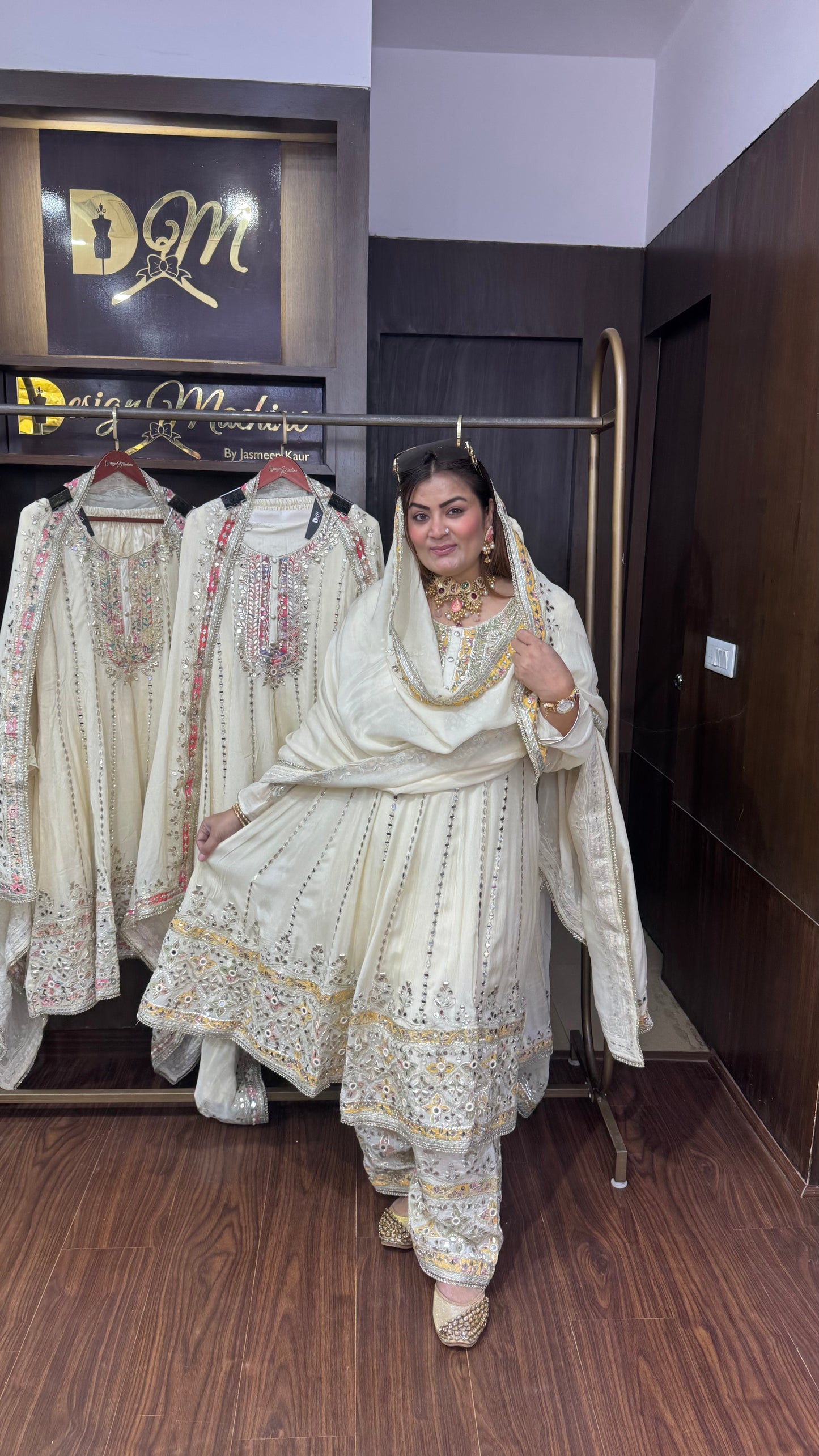 Elovique (Pure Chinnon Short Anarkali Suit)