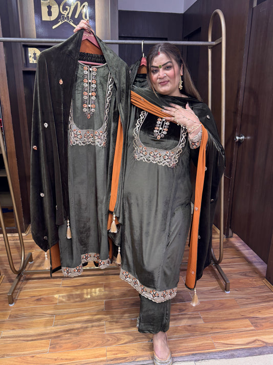 Regalia Soft Velvet (Suit)