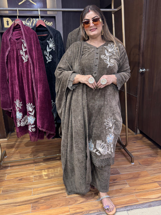 Tehmina Velvet (Suit)