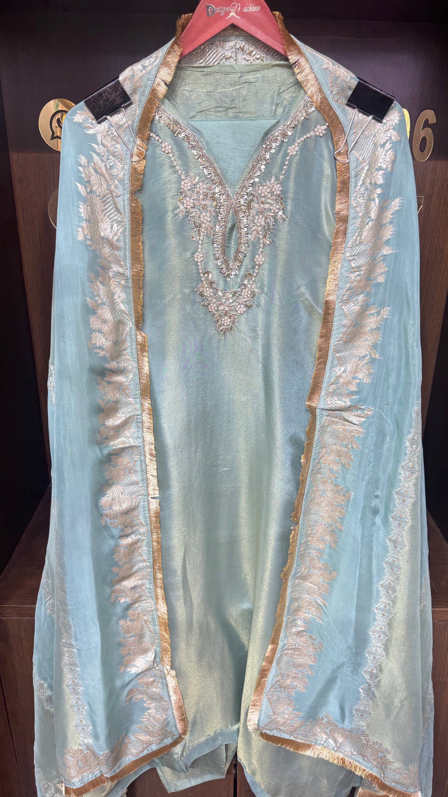 Shriga (Shimmer Tissue Unstitch Suit)