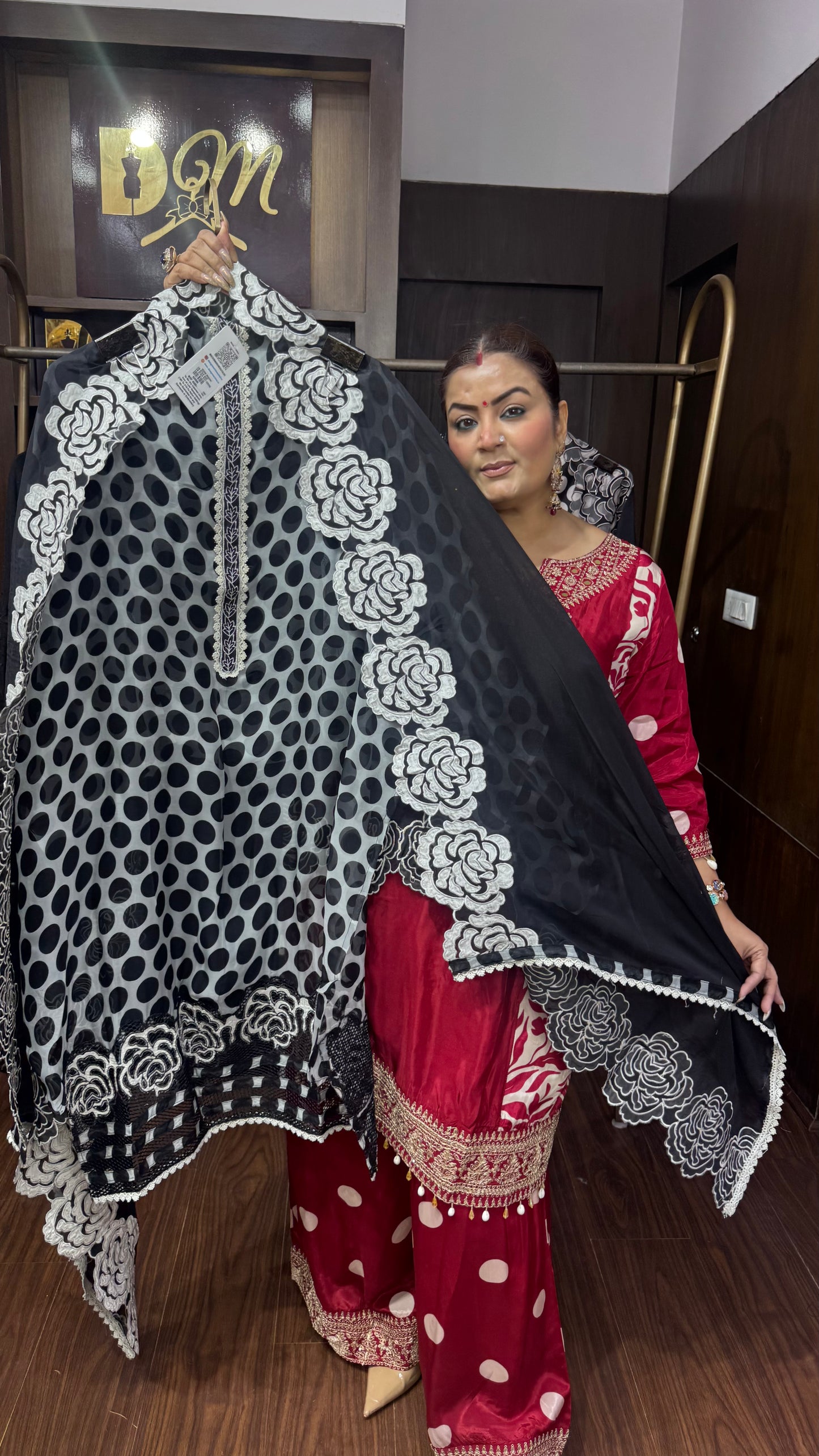 Ishita Organza Silk Unstitched Suit
