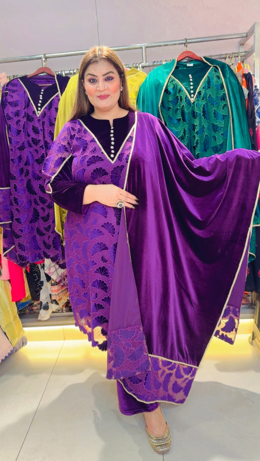 Alezra Velvet (Suit)