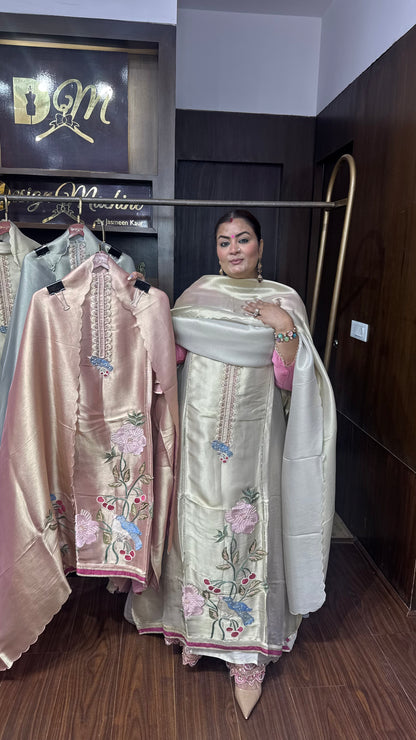 Rishina (Glass Tissue Unstitch Suit)