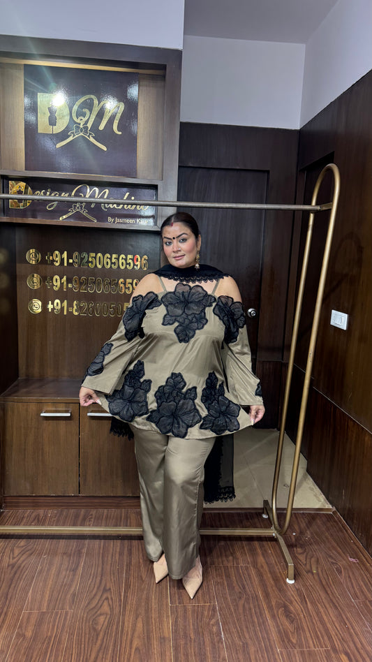 Ishika (Pure Crepe Suit)