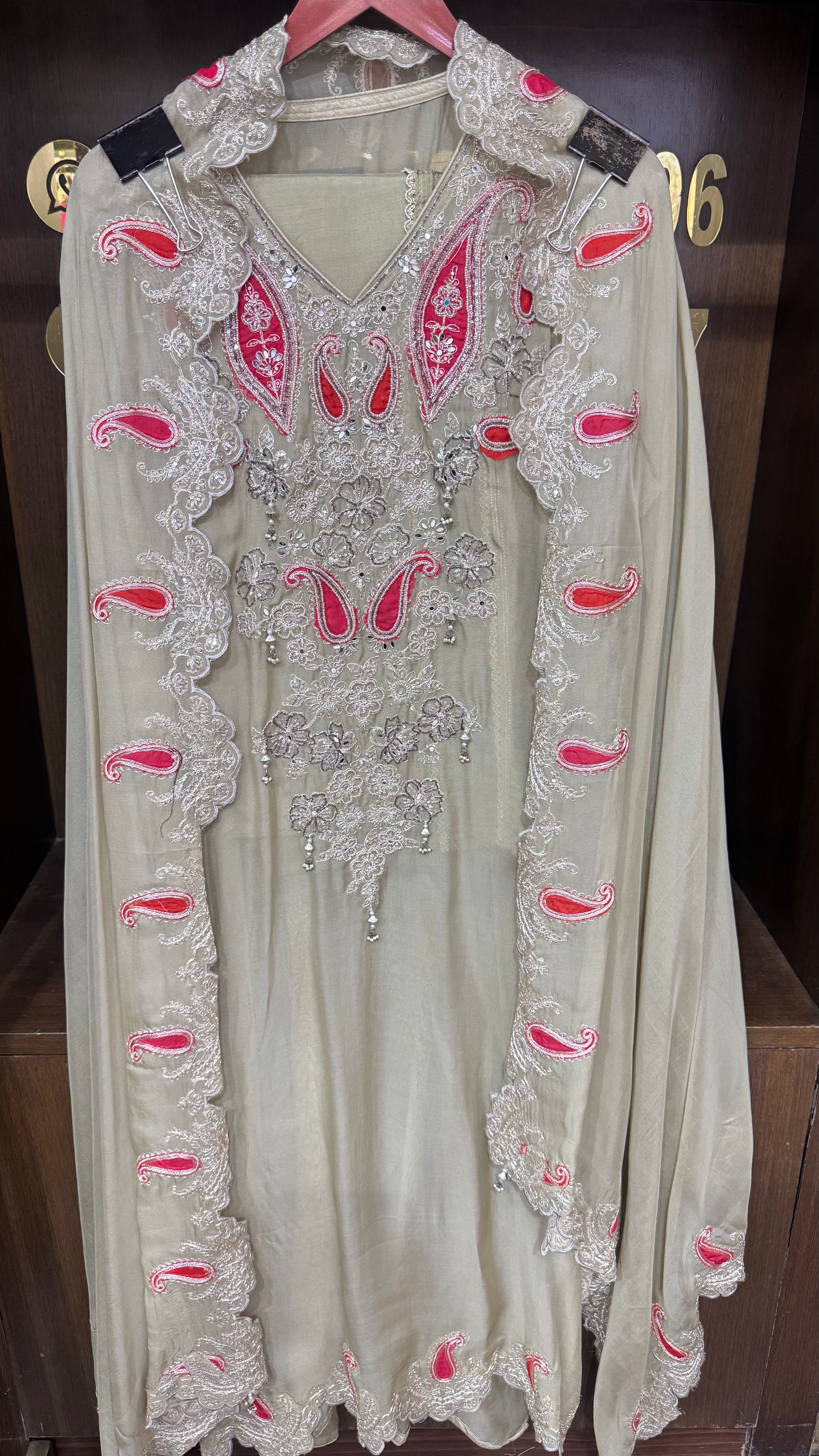Rysaa (Georgette Unstitch Suit)