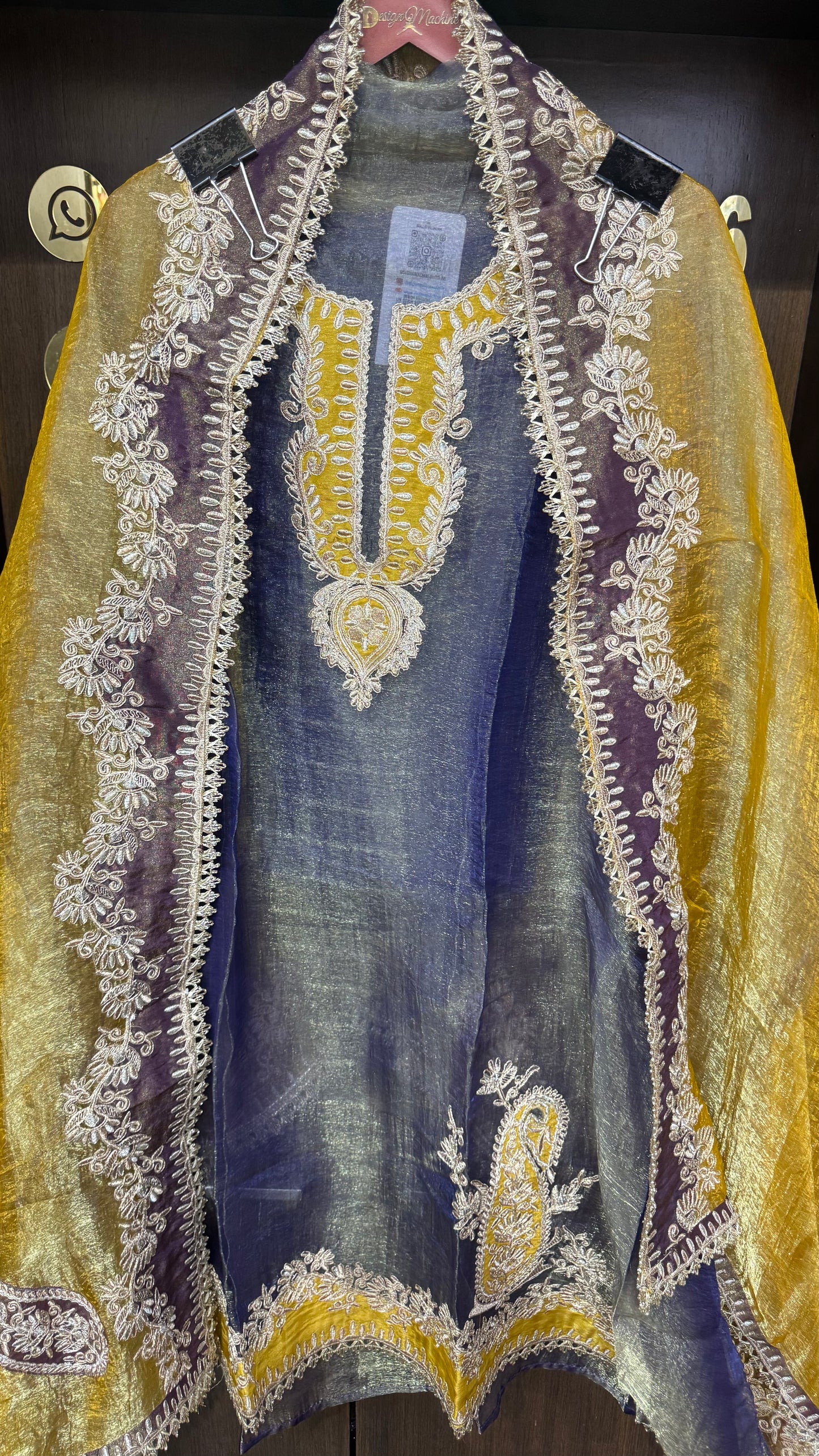 Ruhani (Glass Tisuue Unstitch Suit)