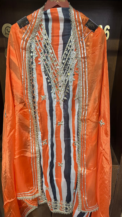 Rysa (Crepe Unstitch Suit)