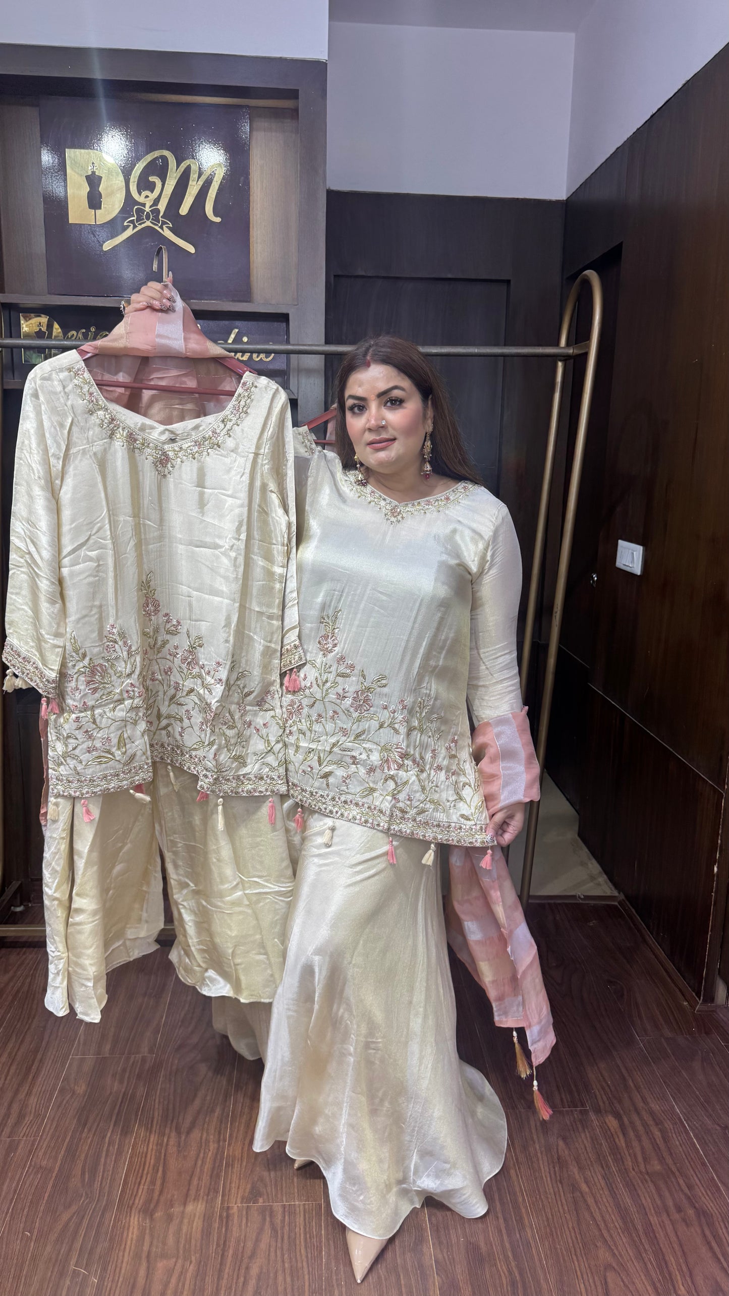 Kriti (Glass Tissue Suit)