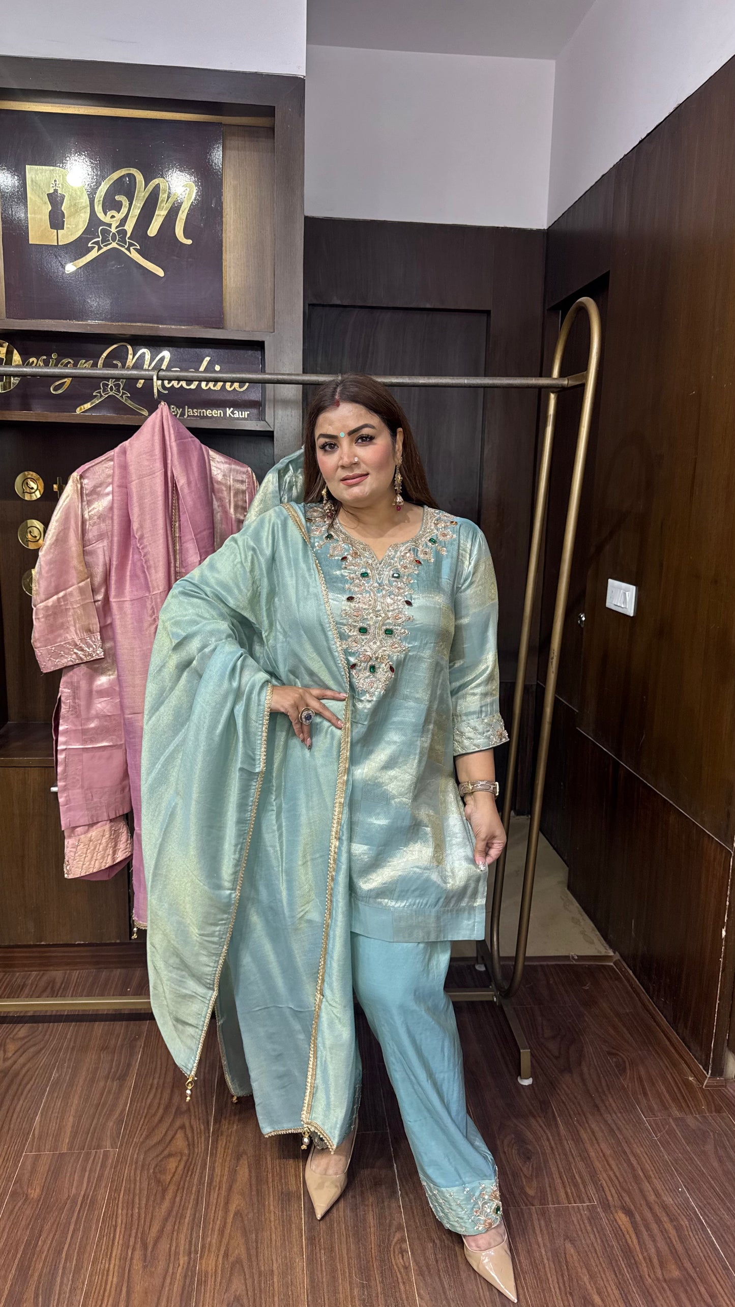 Ritvi (Glass Tissue Suit)