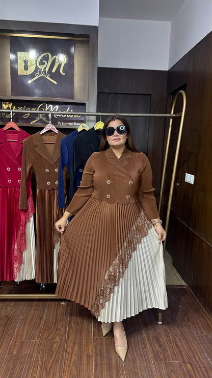 Avnisha (Magic Dress)