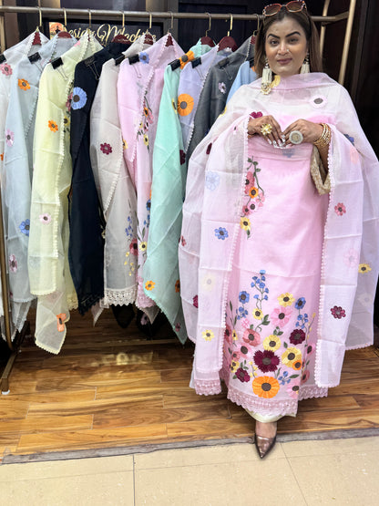 Tisya Threaded Bloom Set