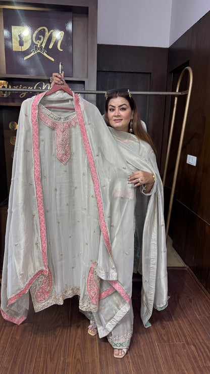 Nooré Glass Tissue Pakistani Suit