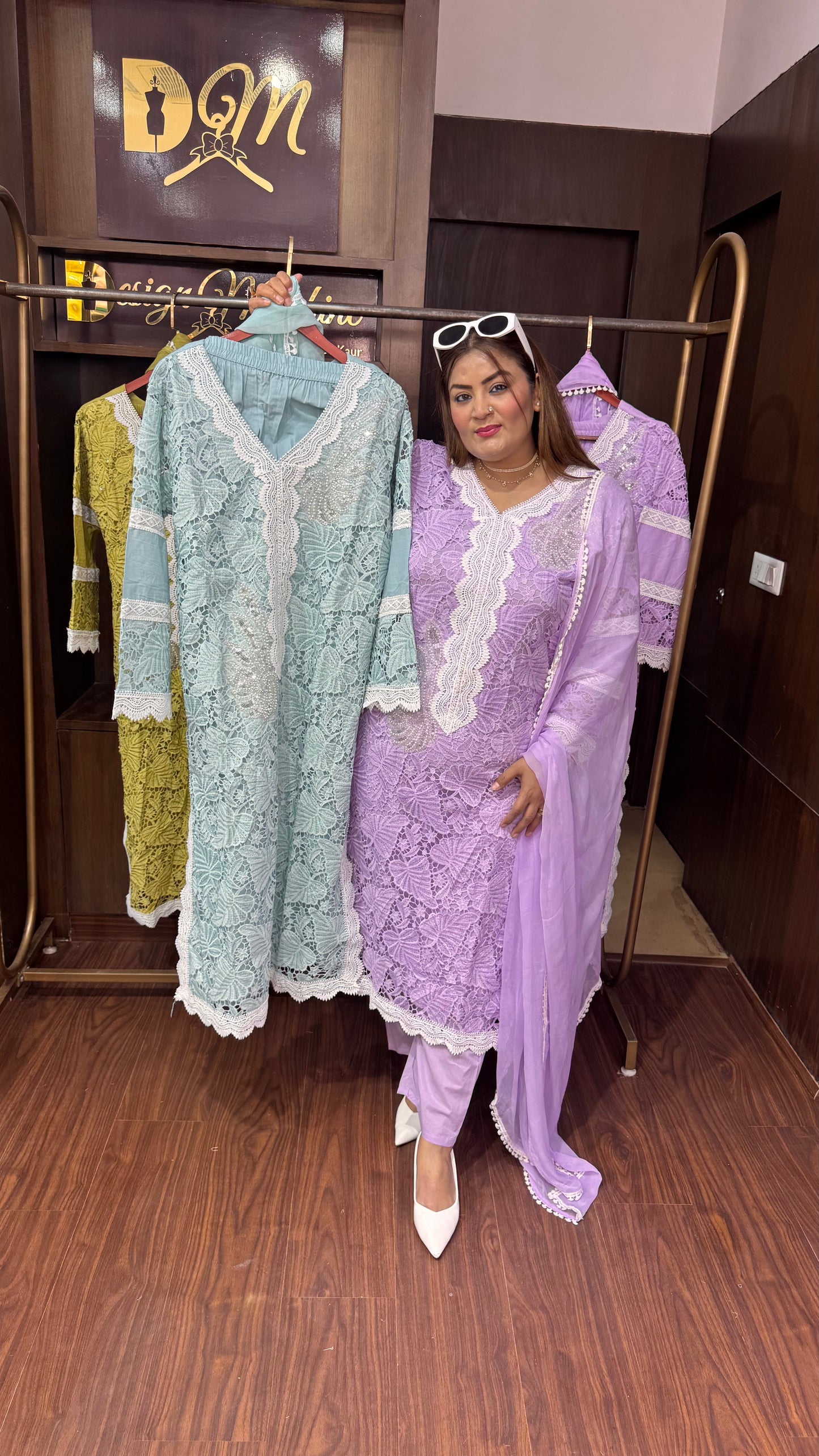 Arayna (Hakuba Chikan Fabric Suit)