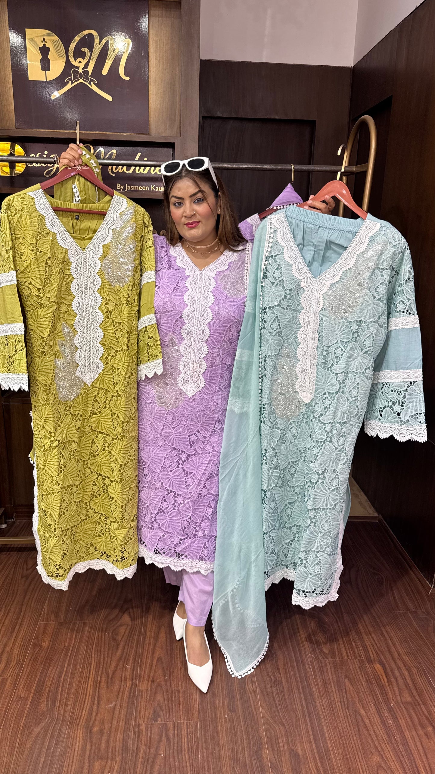 Arayna (Hakuba Chikan Fabric Suit)