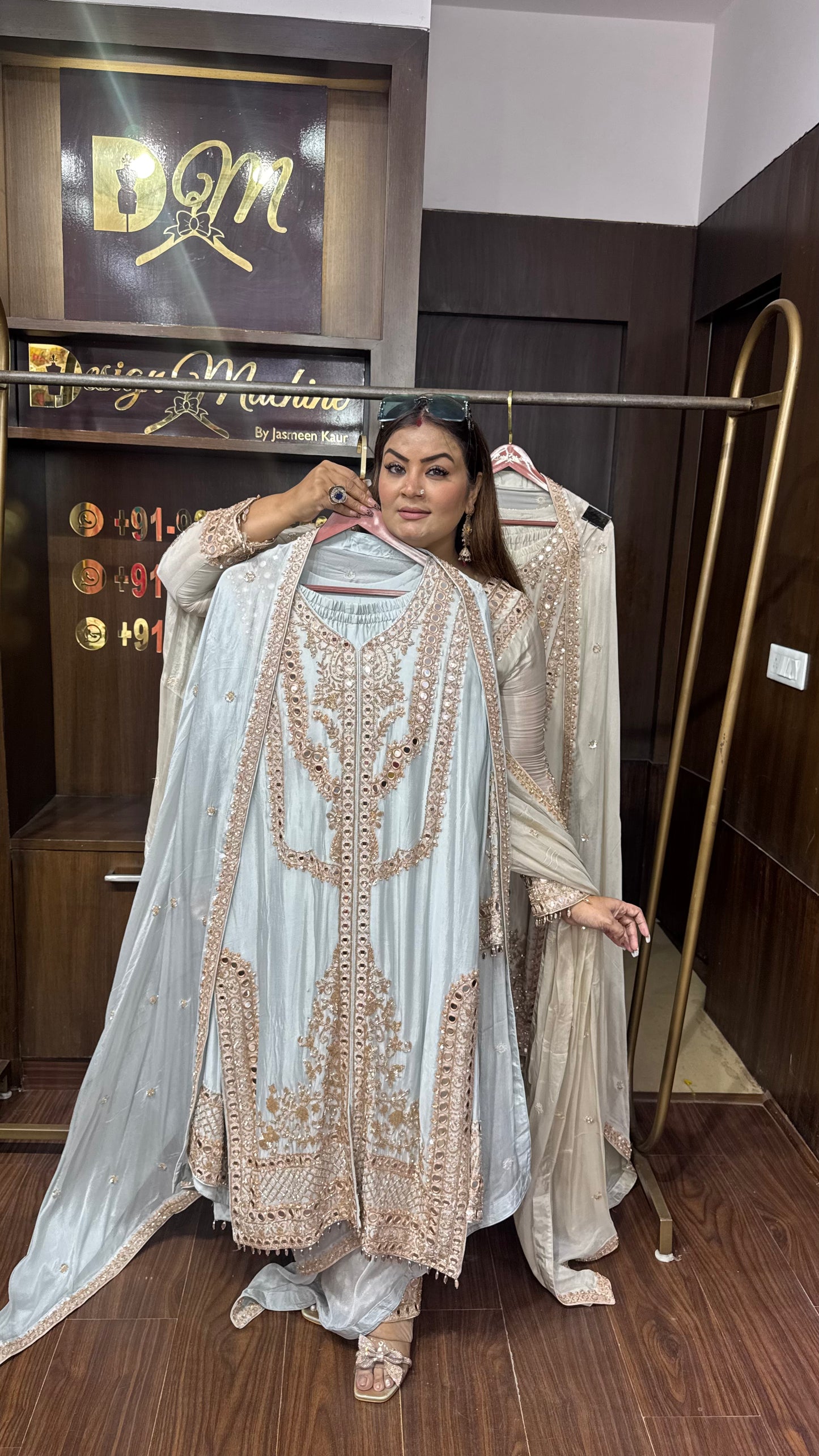Aafiya Pure Chunon Pakistani Suit