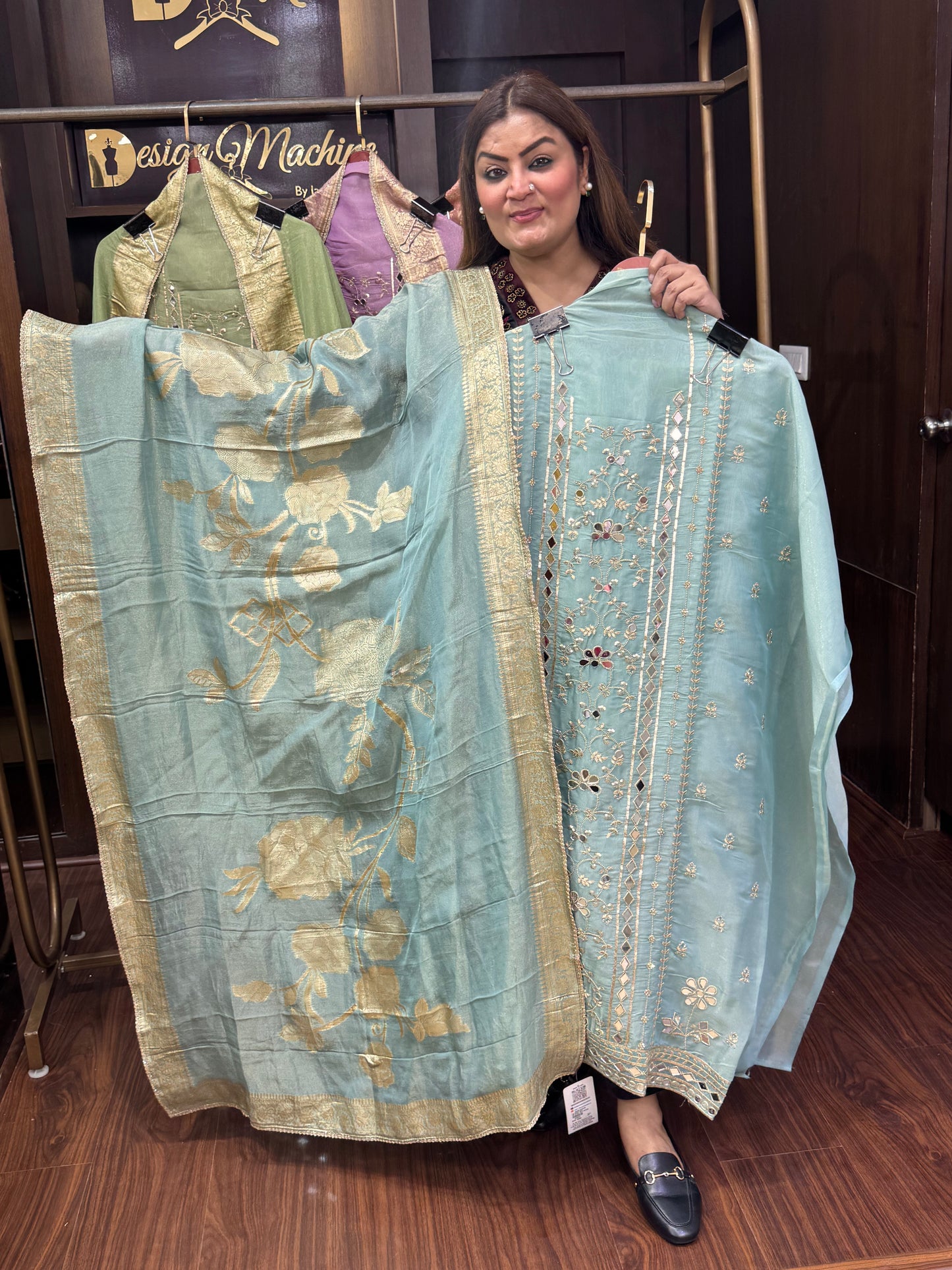 Aarzoo (Unstitch Suit)