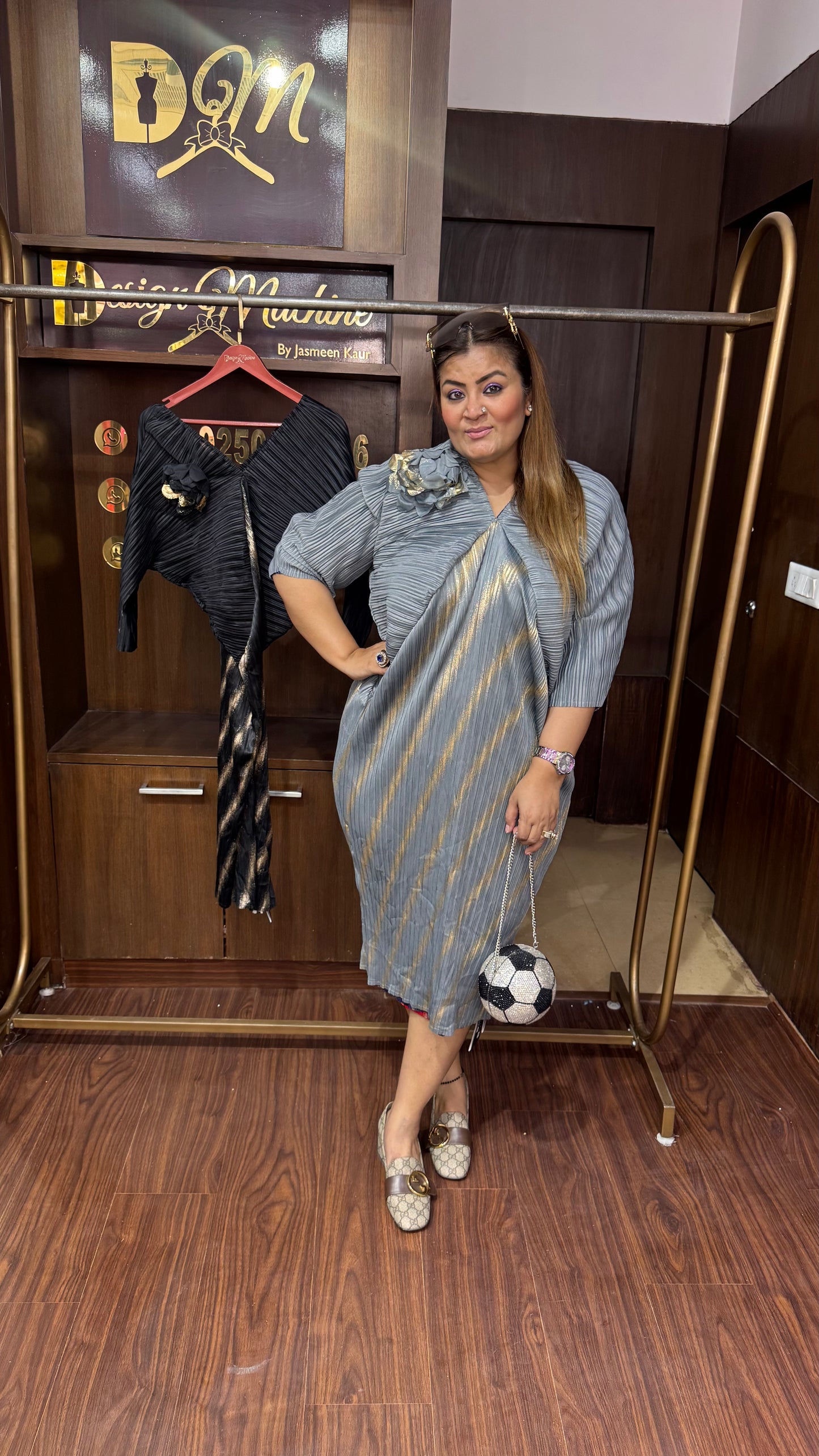 Myra (Magic Dress)