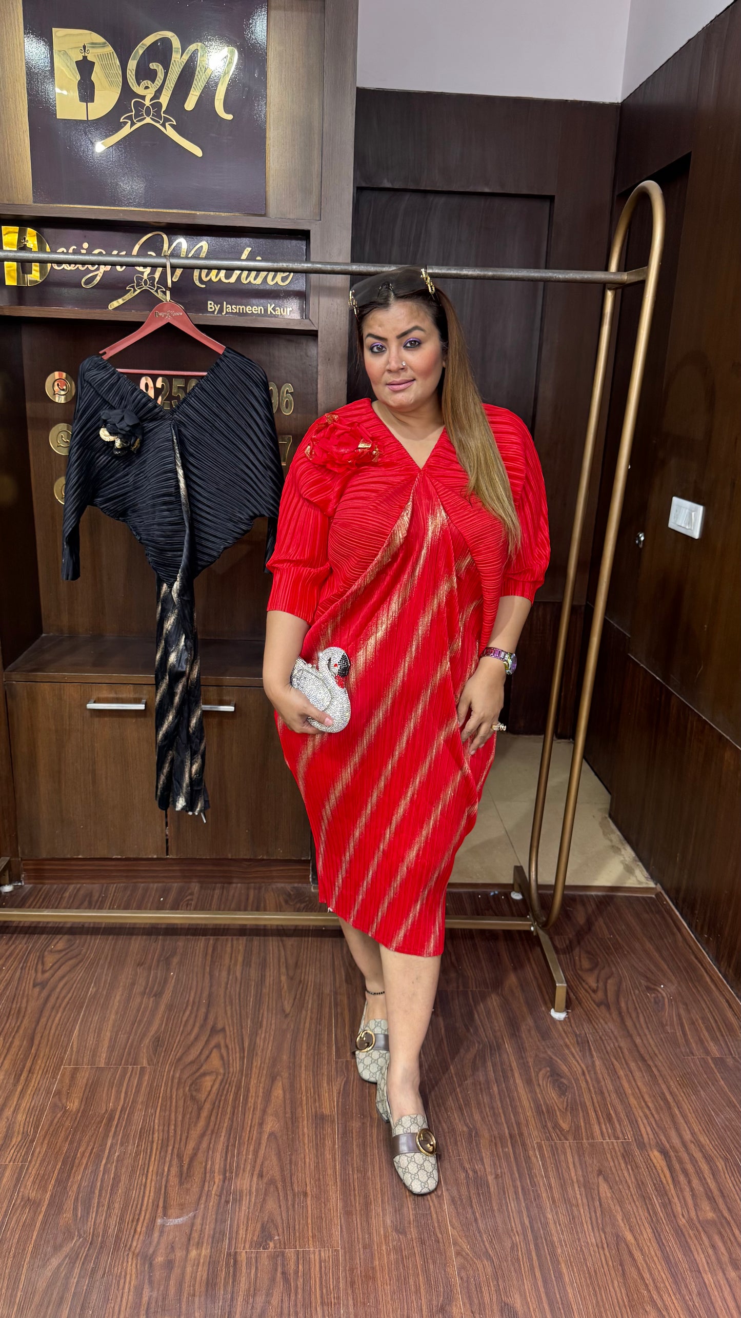 Myra (Magic Dress)