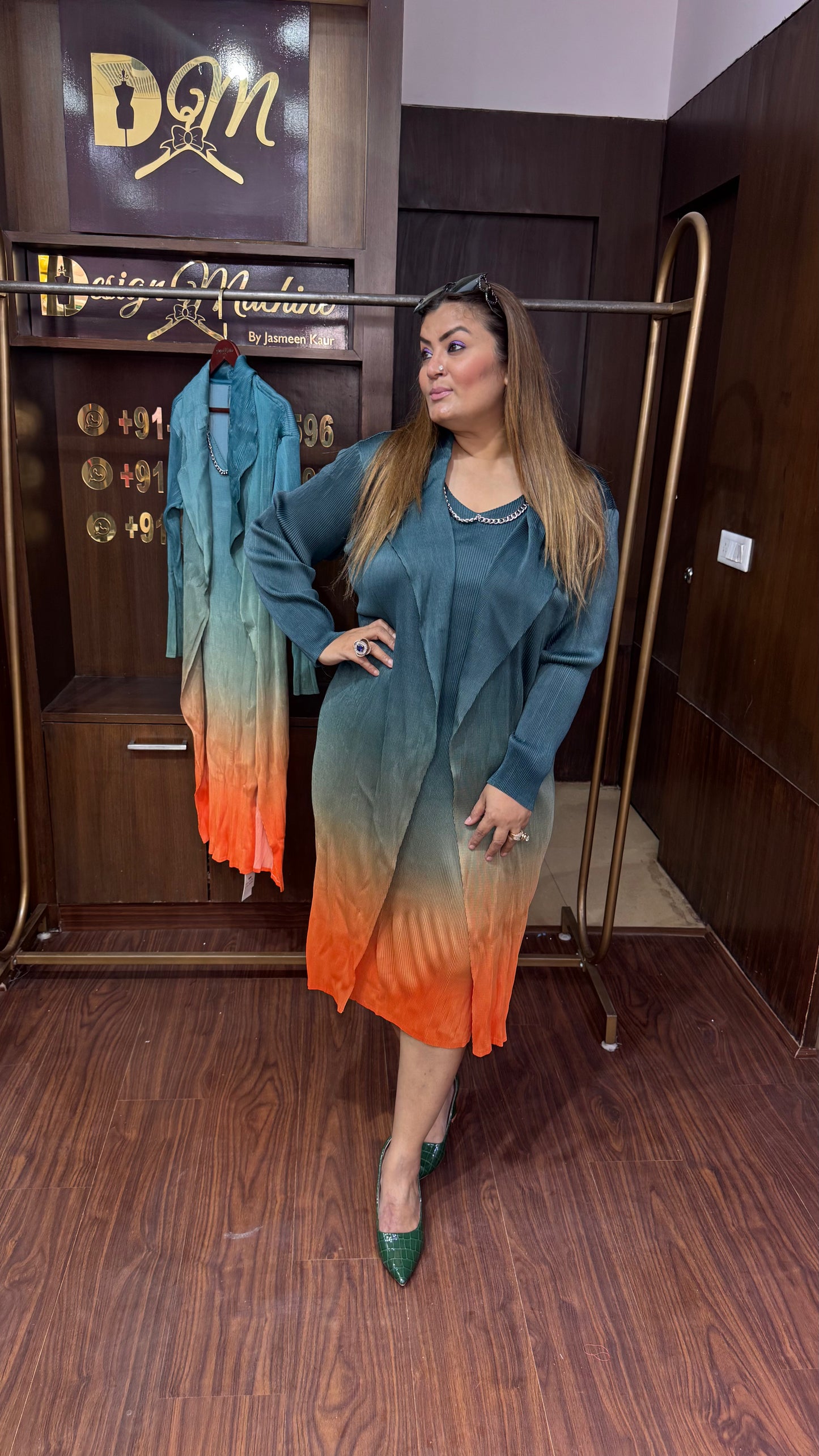 Hoor (Magic Dress)