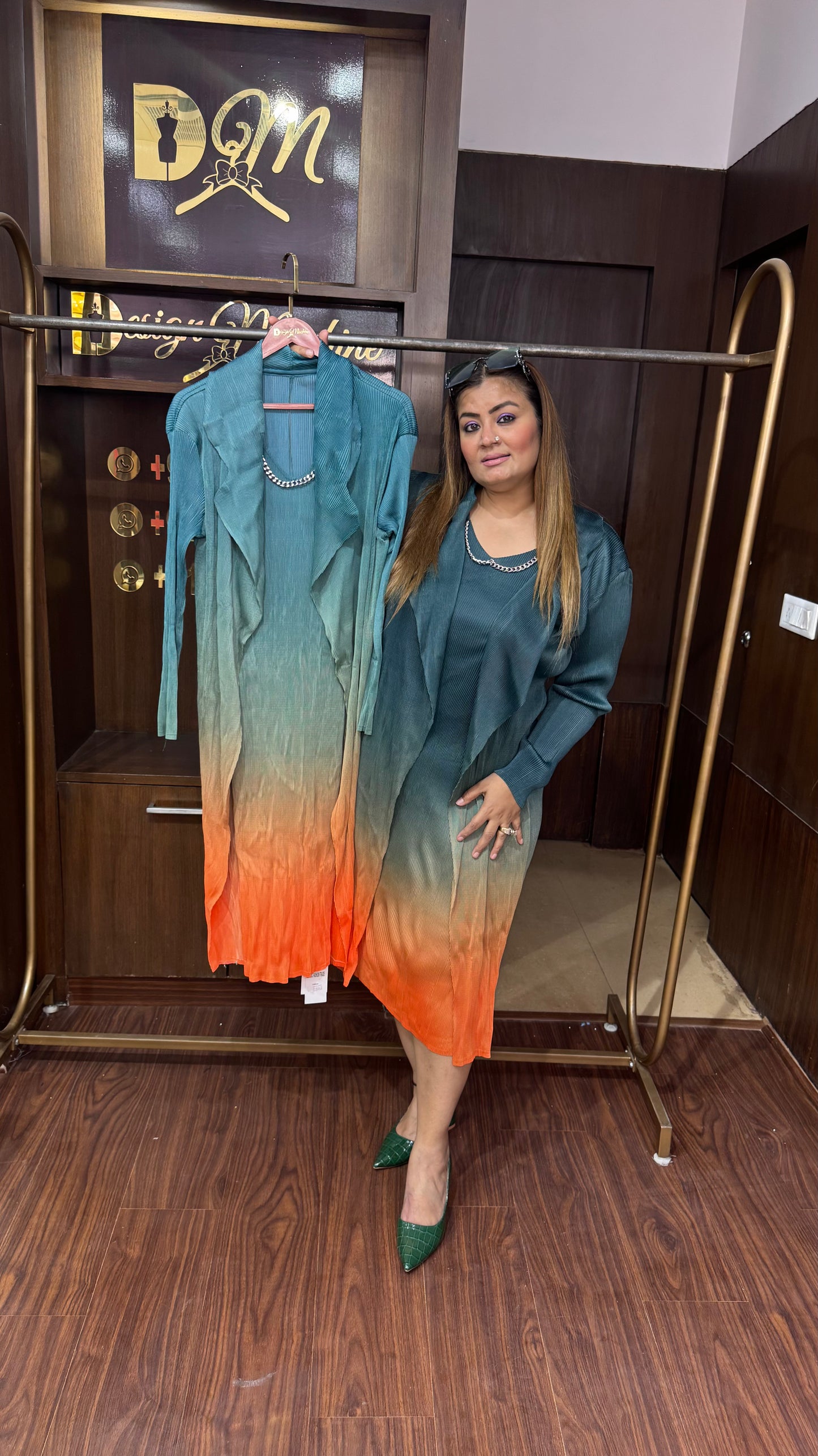 Hoor (Magic Dress)