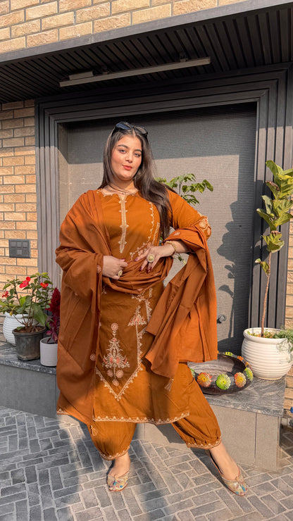 Zyvara (Cotton Suit)