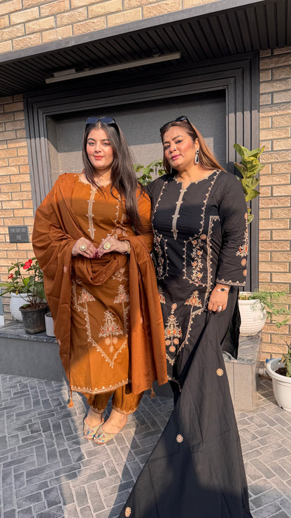 Zyvara (Cotton Suit)