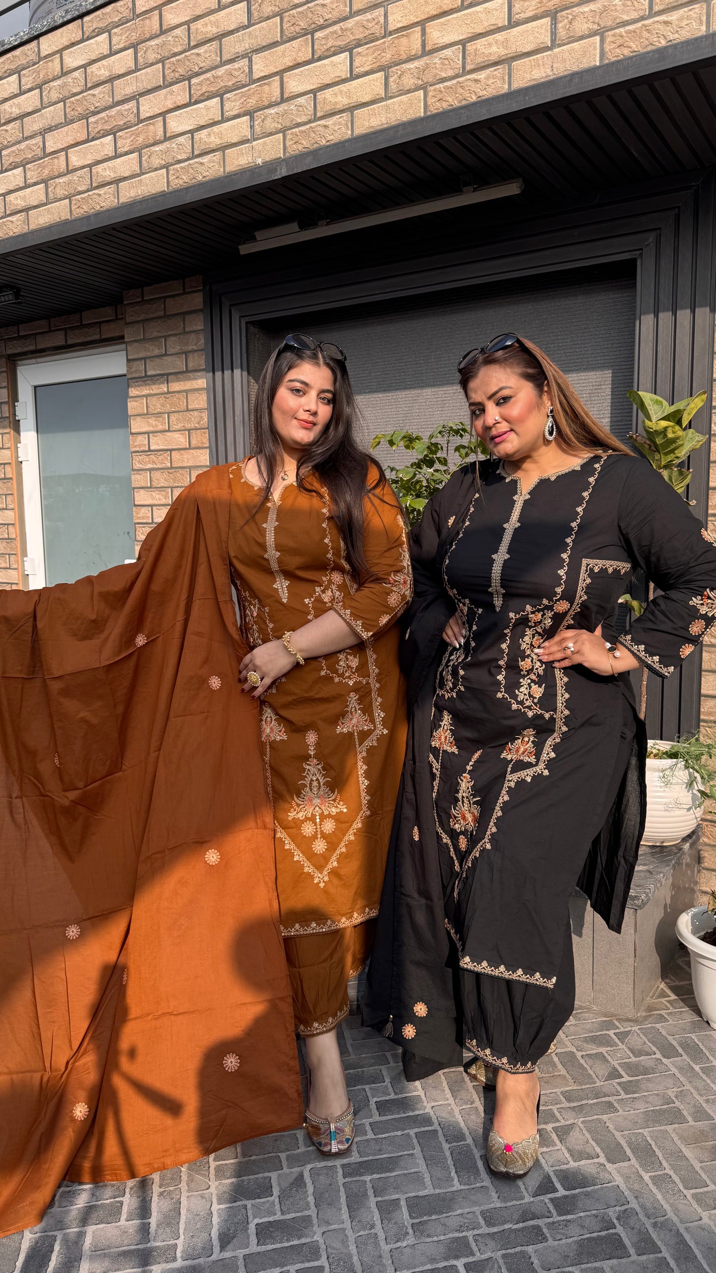 Zyvara (Cotton Suit)