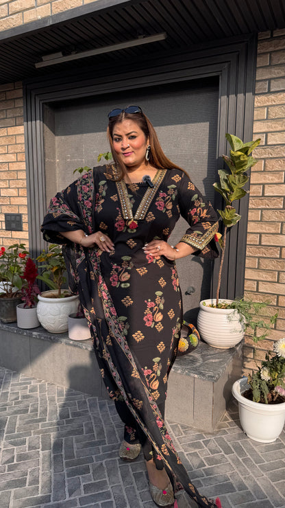 Nyshara (Cotton Suit)